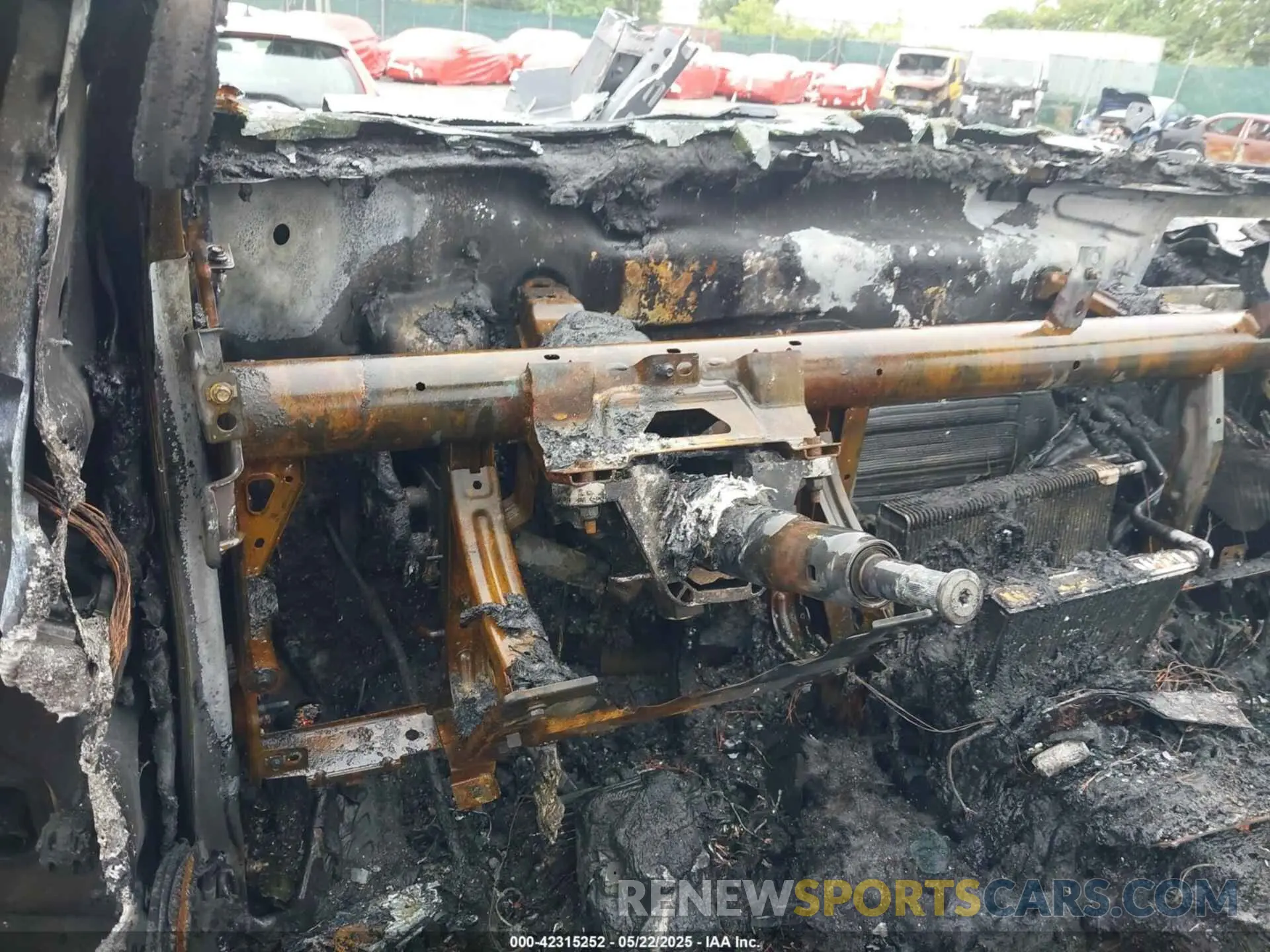 7 Photograph of a damaged car 1GNSKDKD6MR285032 CHEVROLET SUBURBAN 2021