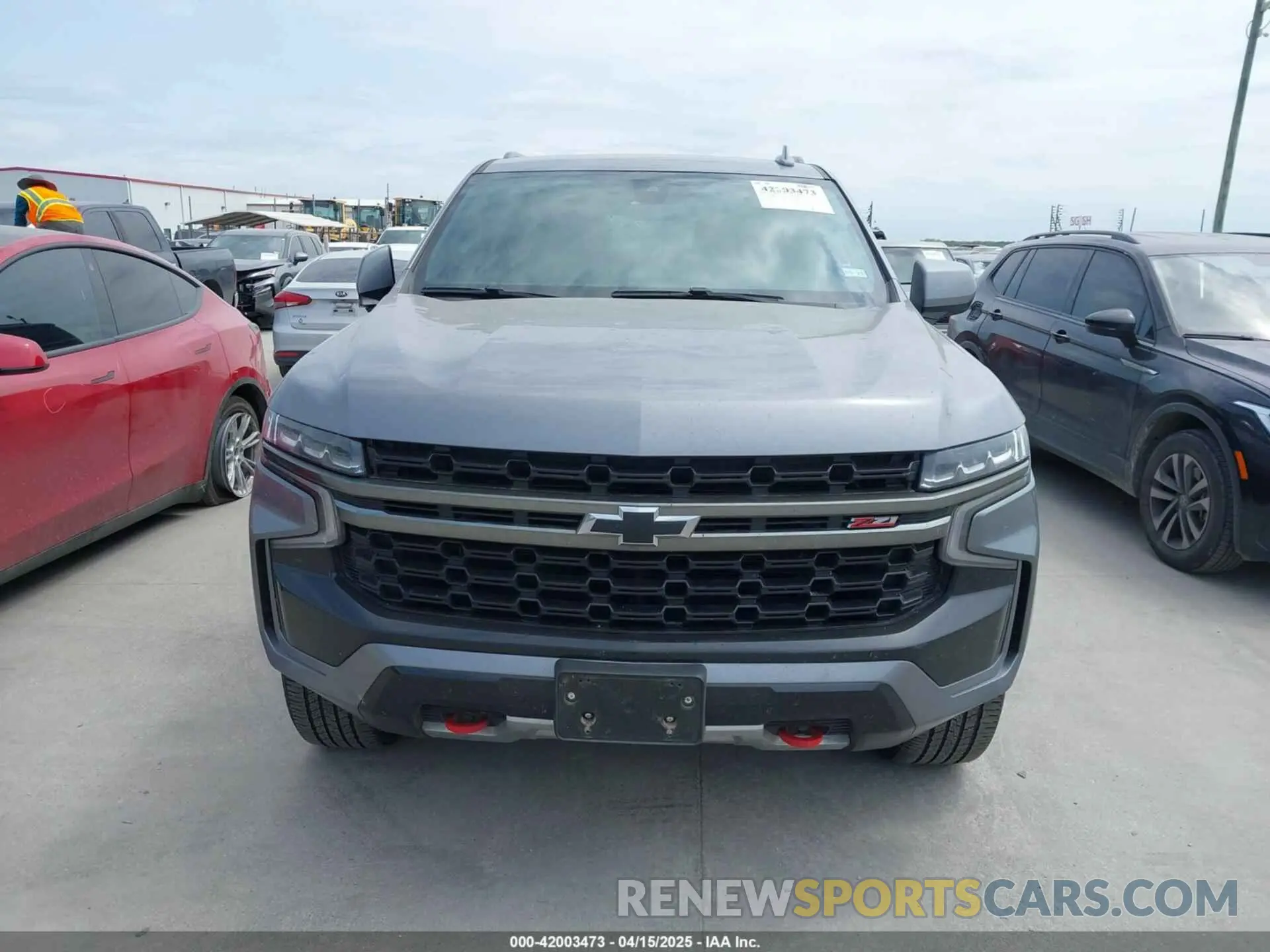 12 Photograph of a damaged car 1GNSKDKD8MR375007 CHEVROLET SUBURBAN 2021