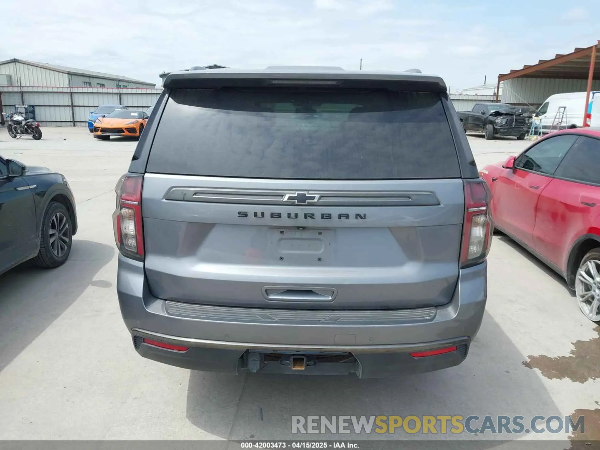 16 Photograph of a damaged car 1GNSKDKD8MR375007 CHEVROLET SUBURBAN 2021