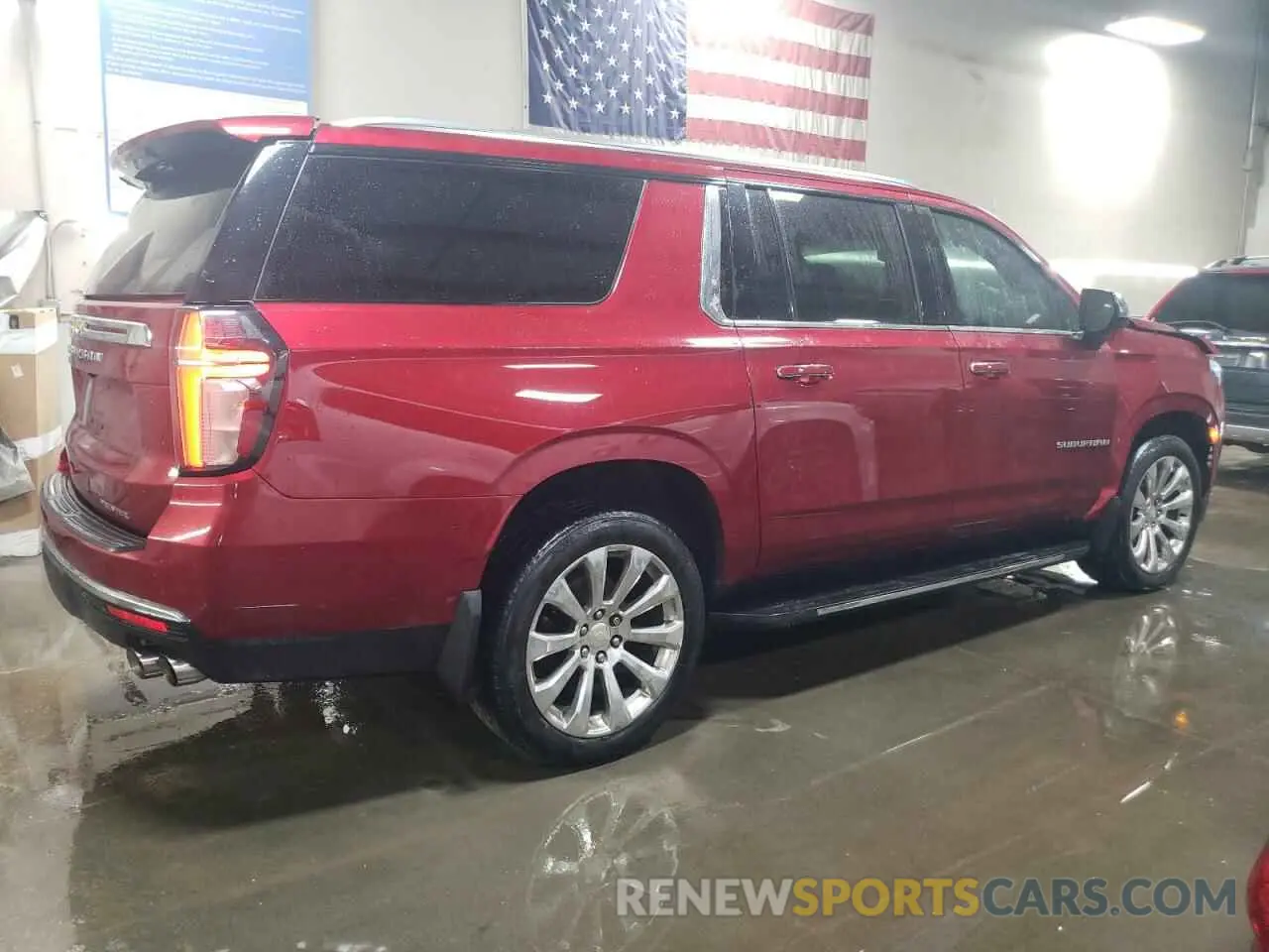 3 Photograph of a damaged car 1GNSKFKD2MR288263 CHEVROLET SUBURBAN 2021