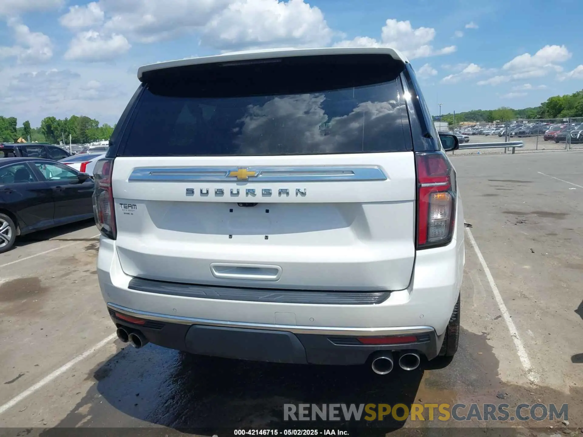 16 Photograph of a damaged car 1GNSKGKL3MR222298 CHEVROLET SUBURBAN 2021