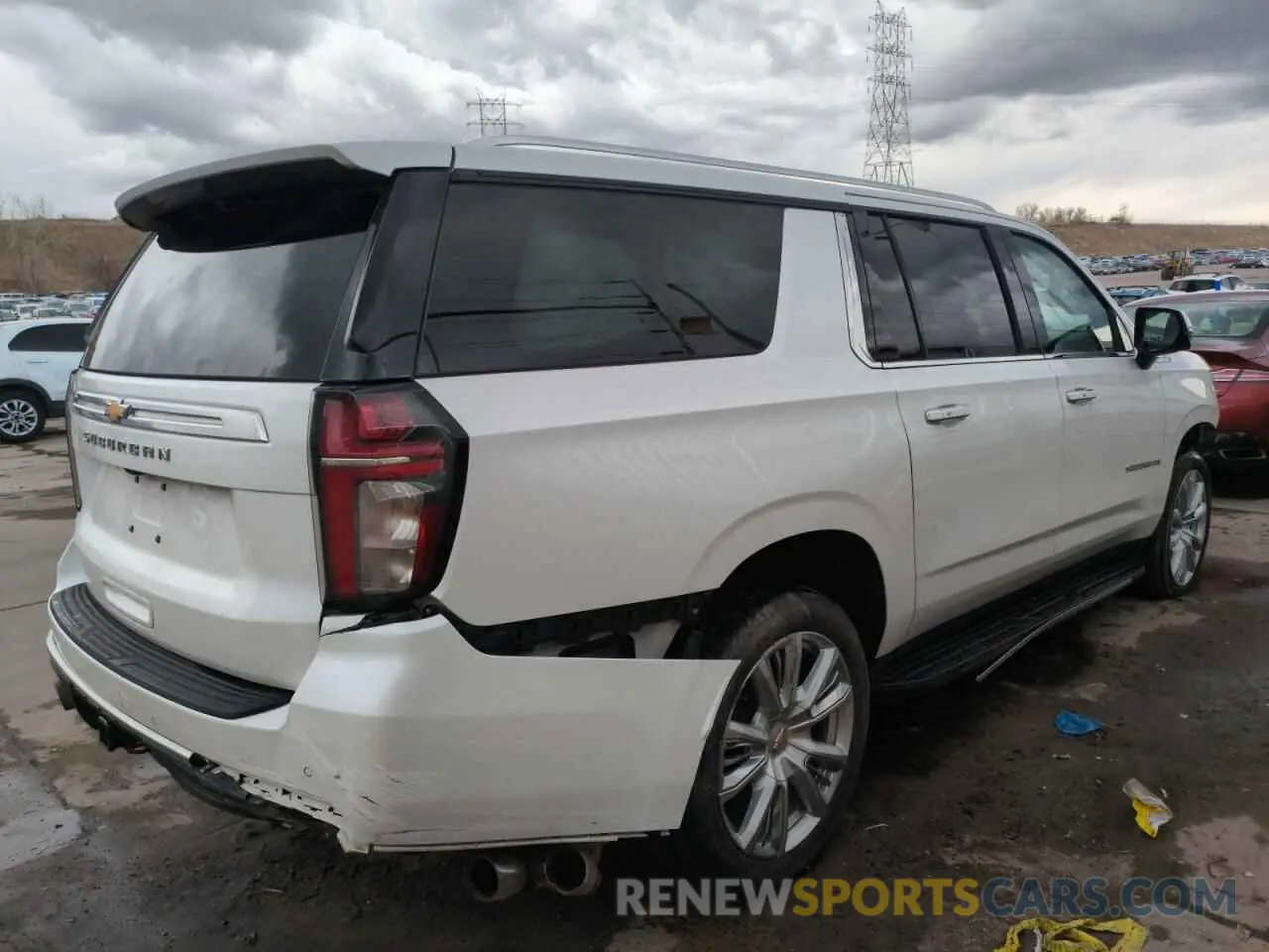 3 Photograph of a damaged car 1GNSKGKL7MR480646 CHEVROLET SUBURBAN 2021