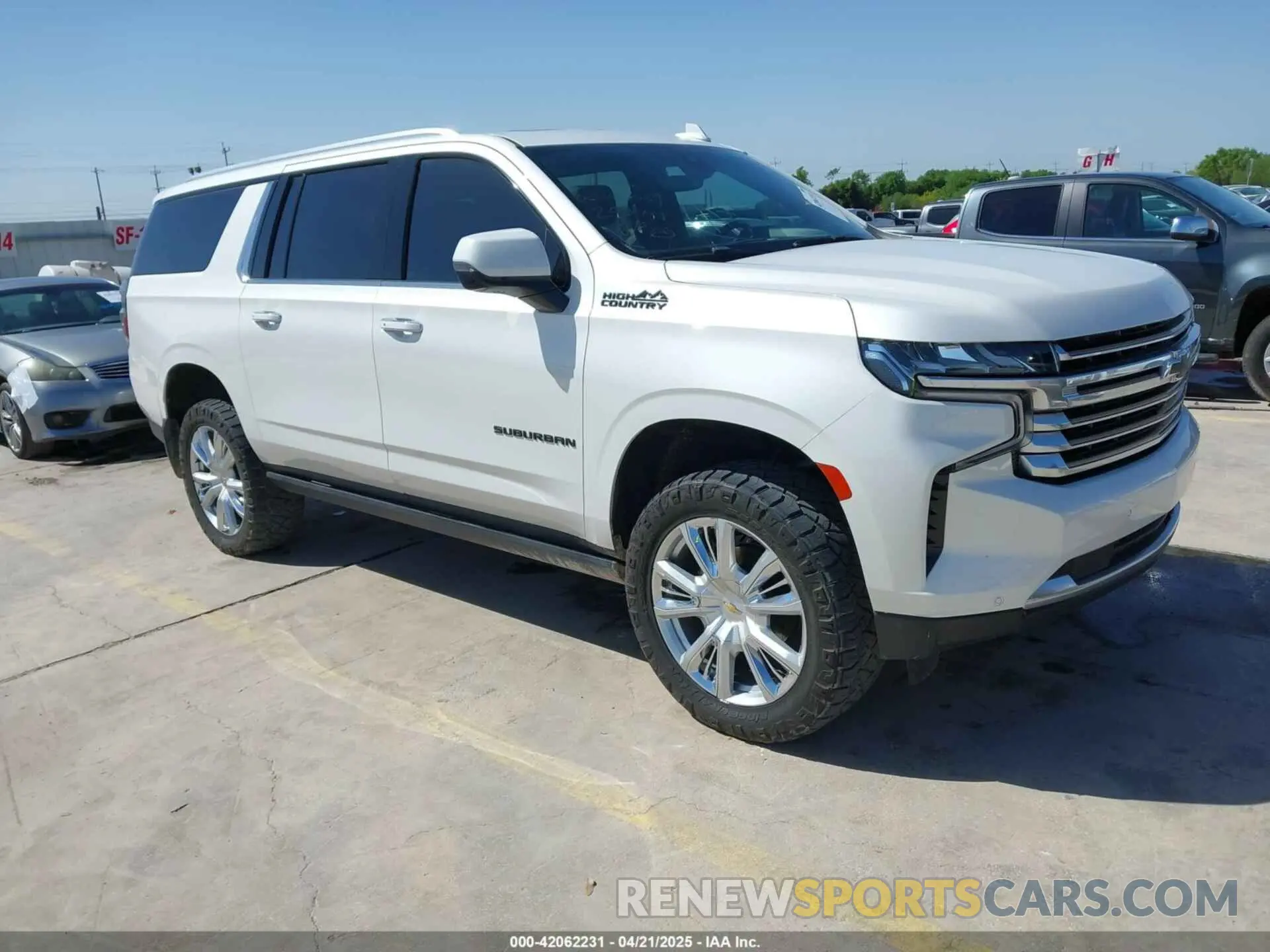 1 Photograph of a damaged car 1GNSKGKLXMR293496 CHEVROLET SUBURBAN 2021