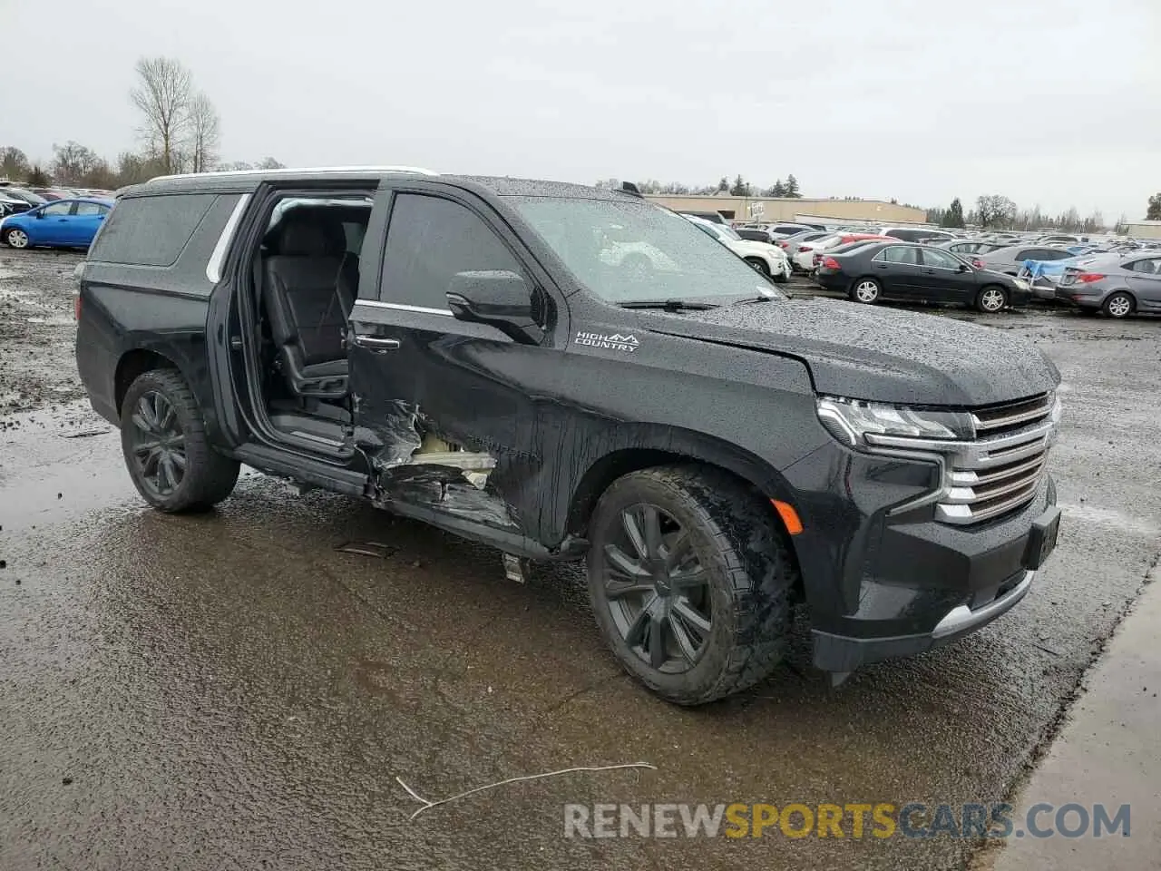 4 Photograph of a damaged car 1GNSKGKT6MR223445 CHEVROLET SUBURBAN 2021
