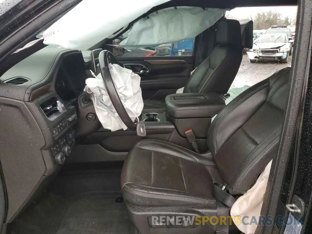 7 Photograph of a damaged car 1GNSKGKT6MR223445 CHEVROLET SUBURBAN 2021