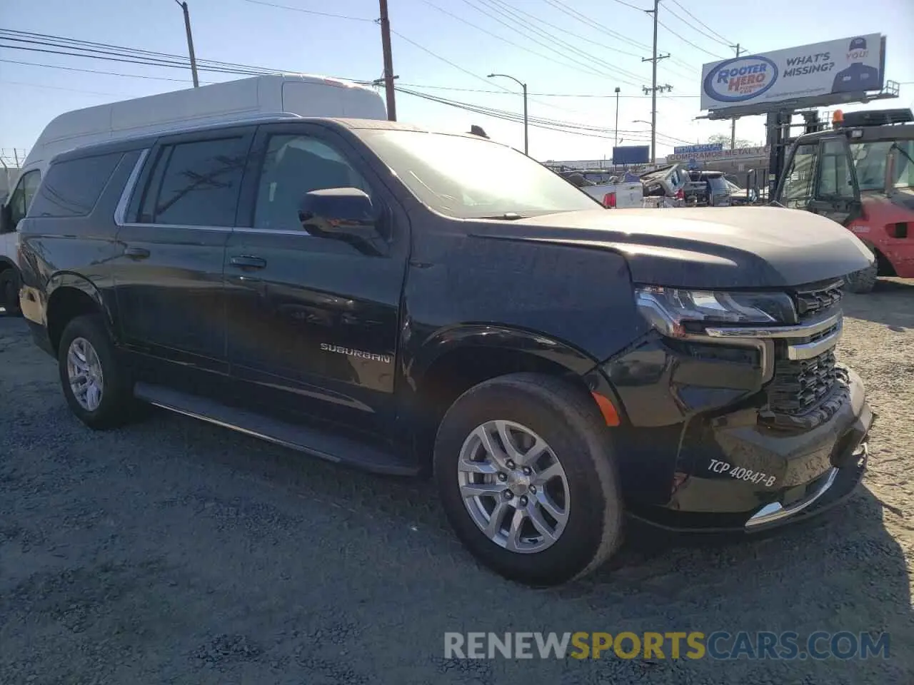 4 Photograph of a damaged car 1GNSCBKD8NR282054 CHEVROLET SUBURBAN 2022
