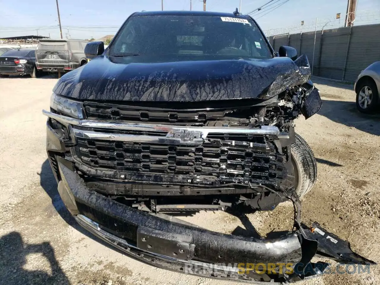 5 Photograph of a damaged car 1GNSCBKD8NR282054 CHEVROLET SUBURBAN 2022