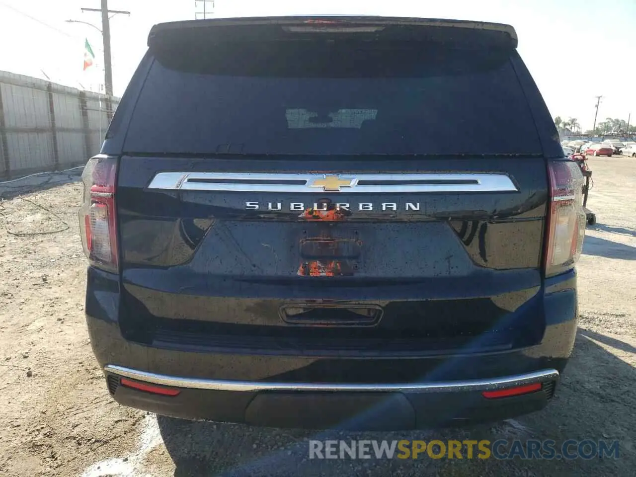 6 Photograph of a damaged car 1GNSCBKD8NR282054 CHEVROLET SUBURBAN 2022