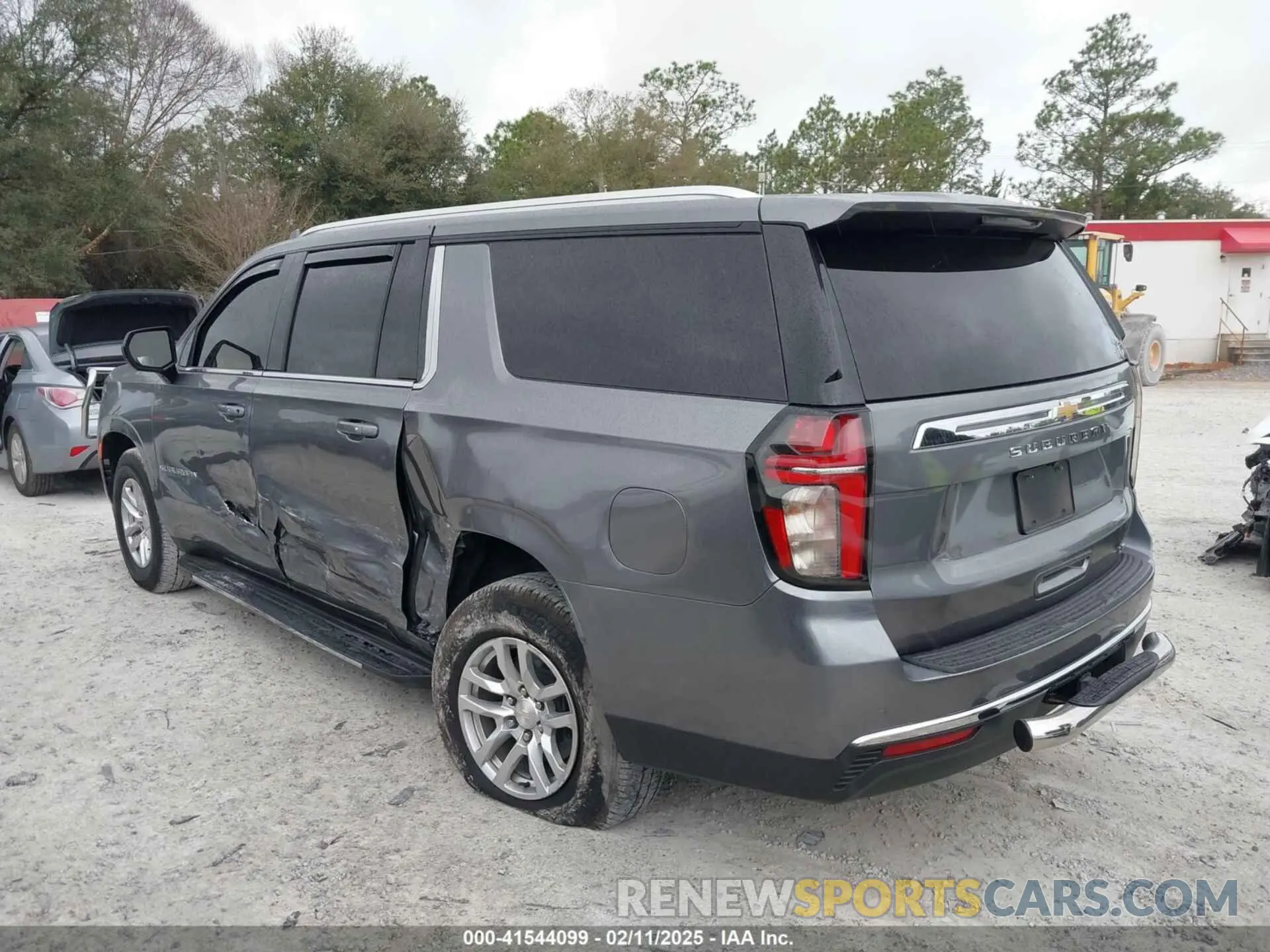 3 Photograph of a damaged car 1GNSCCKD2NR147903 CHEVROLET SUBURBAN 2022