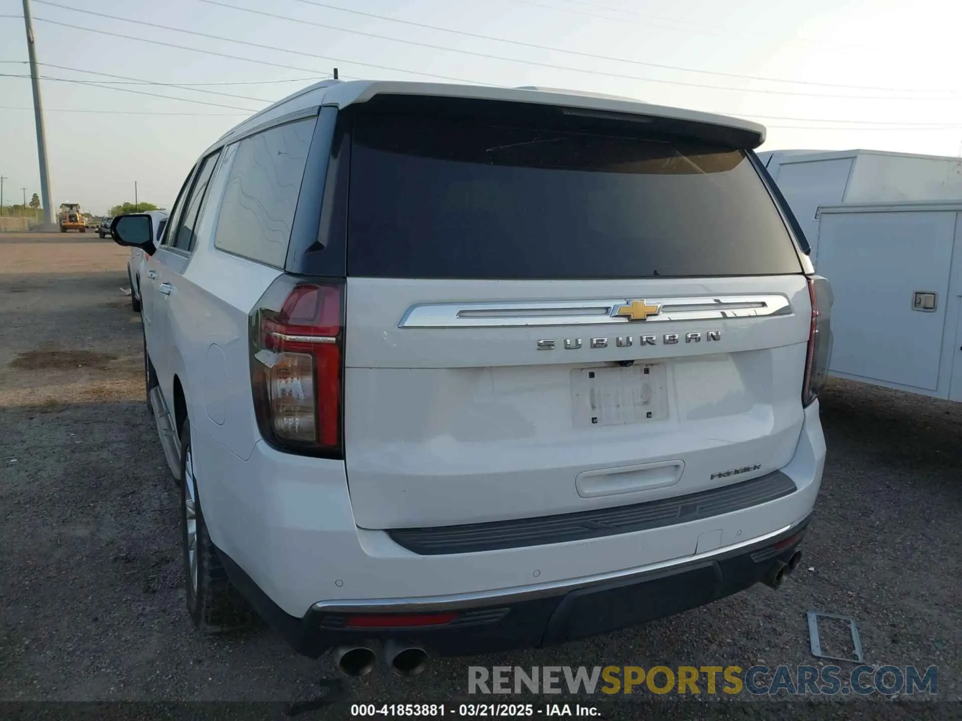 3 Photograph of a damaged car 1GNSCFKDXNR180648 CHEVROLET SUBURBAN 2022