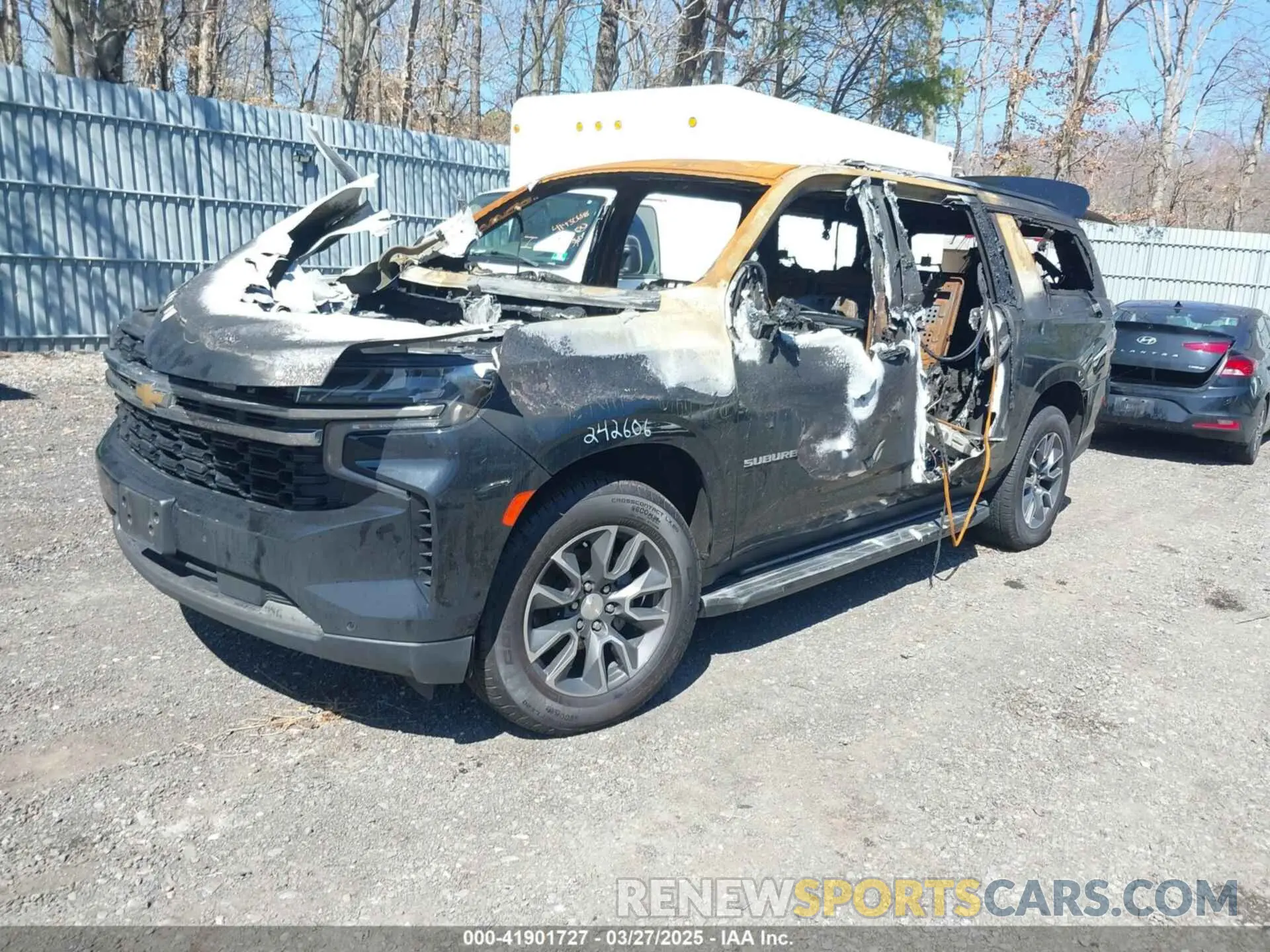 2 Photograph of a damaged car 1GNSKAKD1NR139735 CHEVROLET SUBURBAN 2022