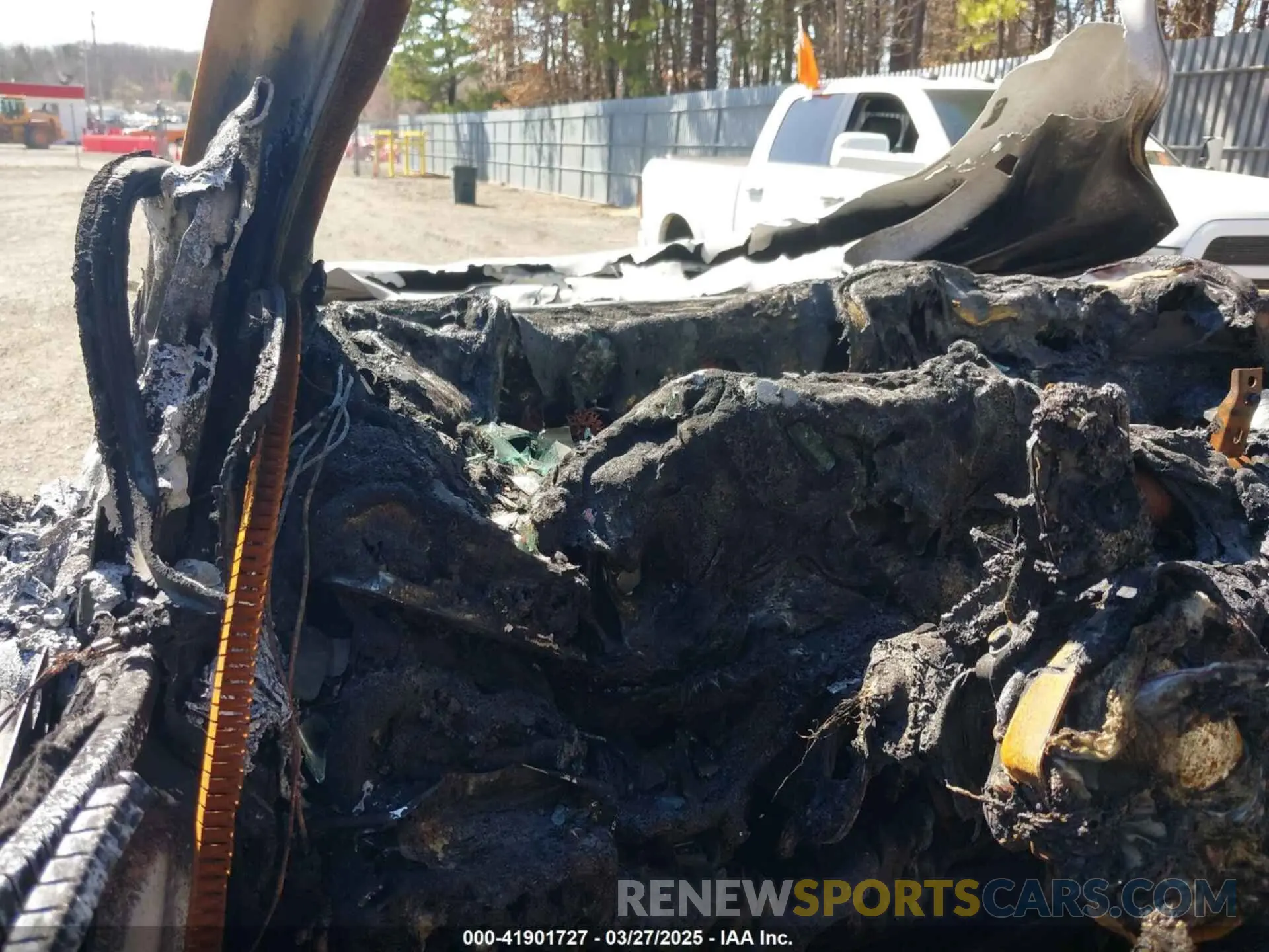 7 Photograph of a damaged car 1GNSKAKD1NR139735 CHEVROLET SUBURBAN 2022