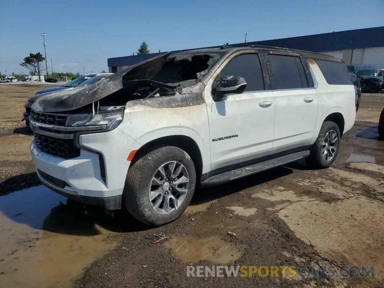 1 Photograph of a damaged car 1GNSKBKD2NR226789 CHEVROLET SUBURBAN 2022
