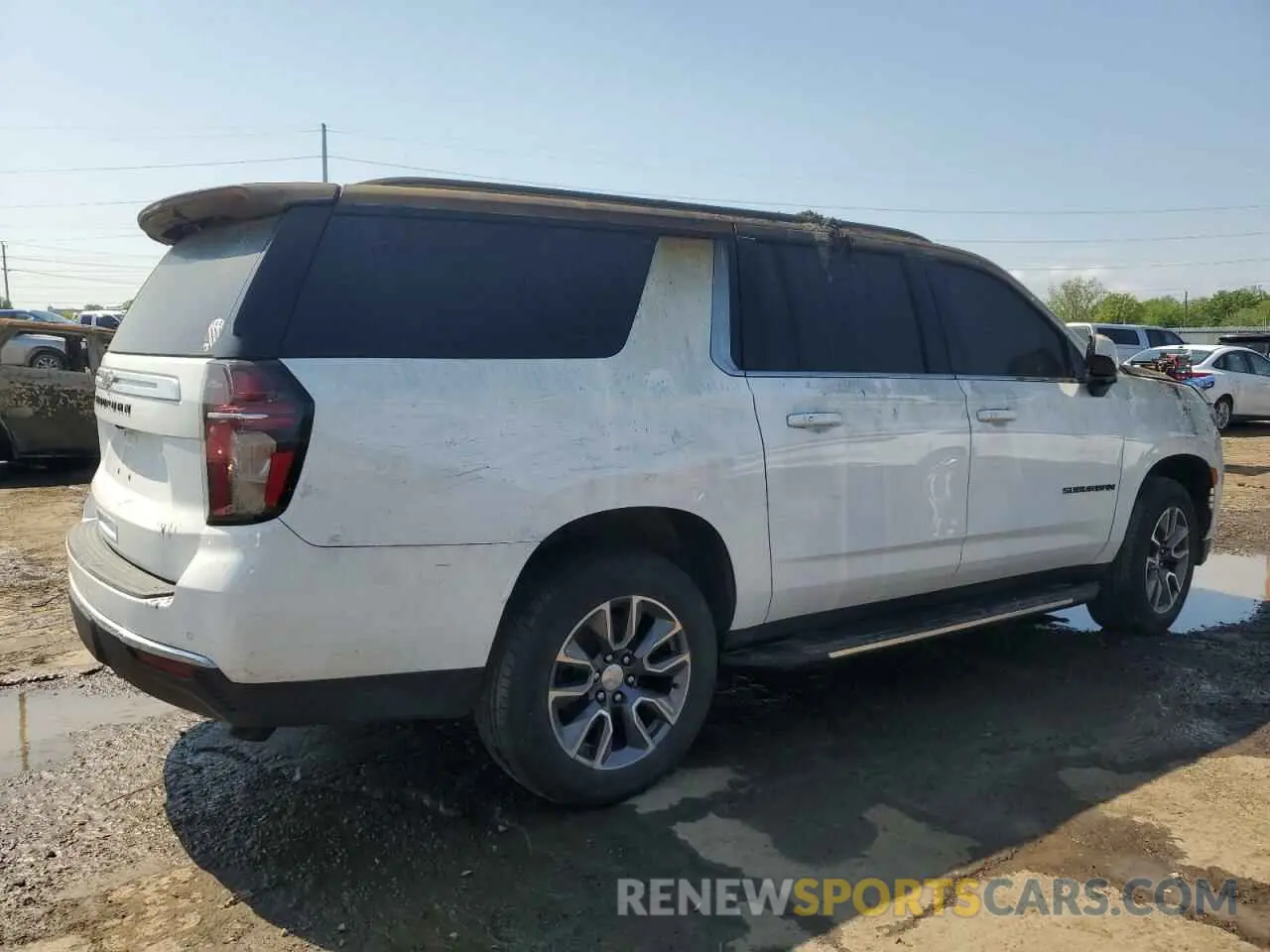 3 Photograph of a damaged car 1GNSKBKD2NR226789 CHEVROLET SUBURBAN 2022