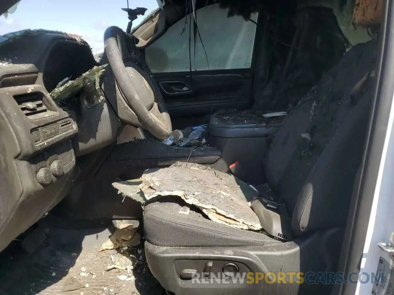 7 Photograph of a damaged car 1GNSKBKD2NR226789 CHEVROLET SUBURBAN 2022