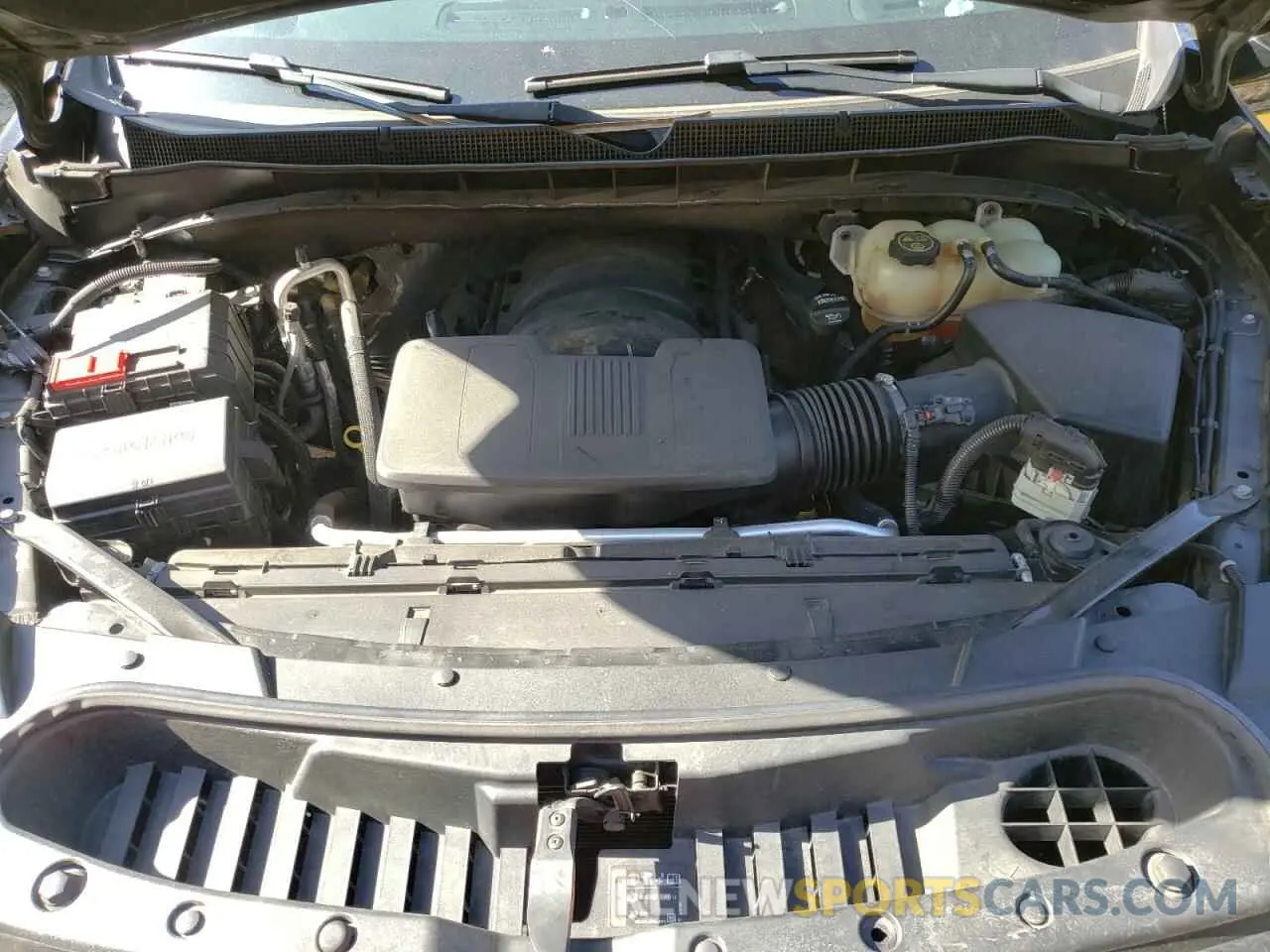 12 Photograph of a damaged car 1GNSKCKD2NR211585 CHEVROLET SUBURBAN 2022
