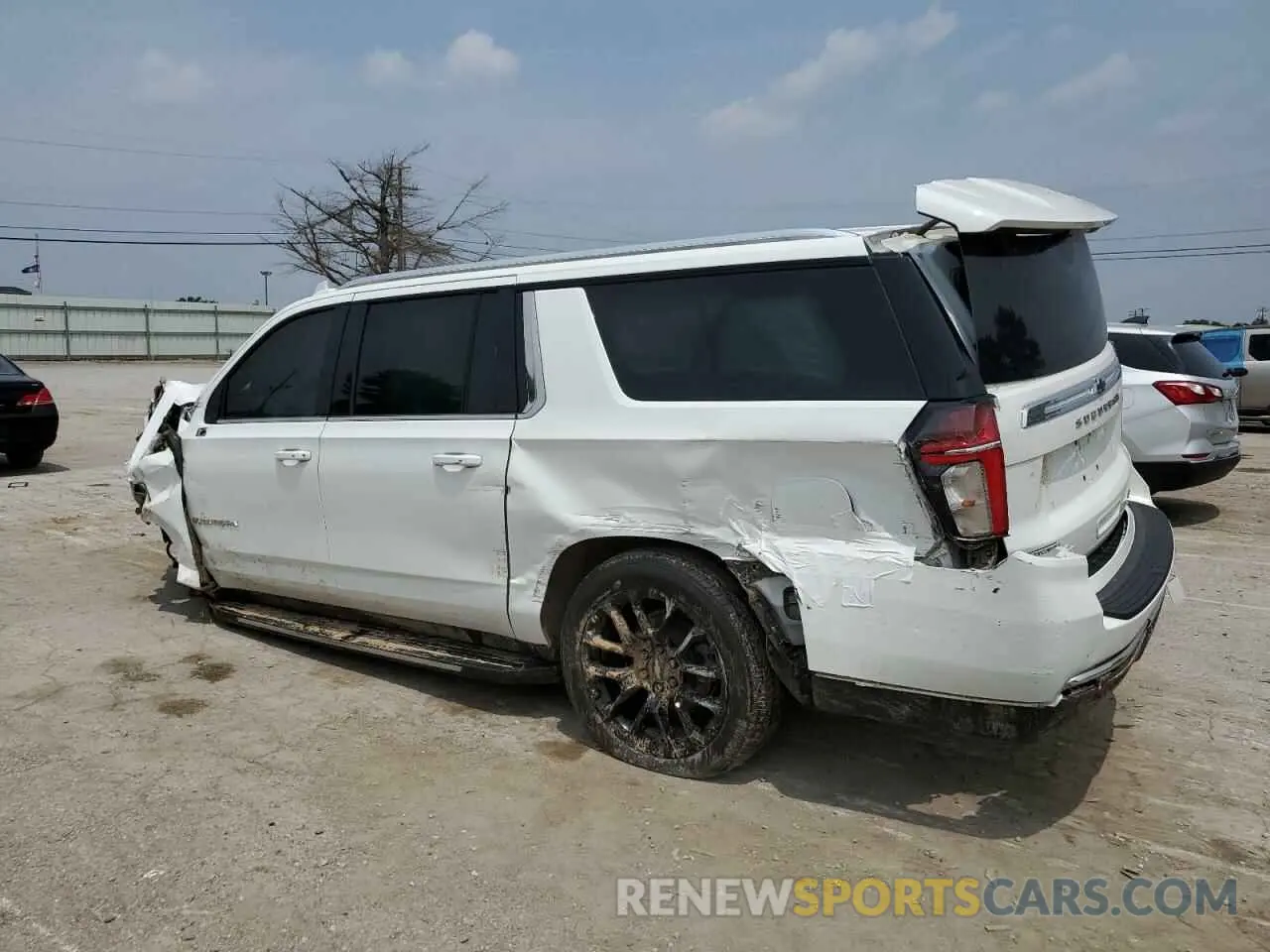 2 Photograph of a damaged car 1GNSKCKD2NR284746 CHEVROLET SUBURBAN 2022