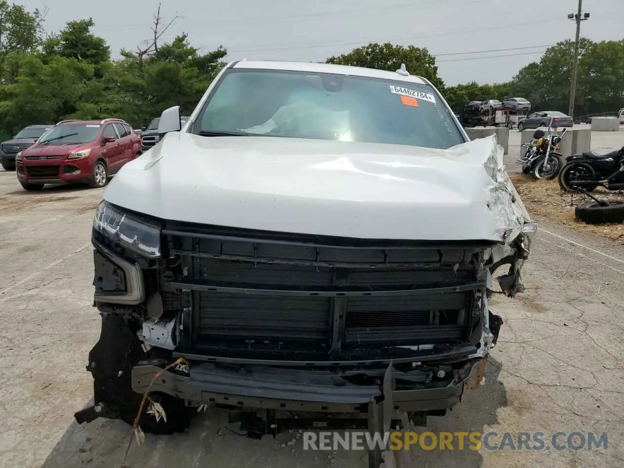 5 Photograph of a damaged car 1GNSKCKD2NR284746 CHEVROLET SUBURBAN 2022