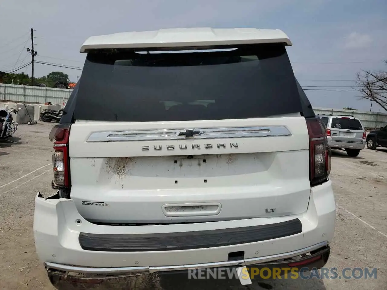 6 Photograph of a damaged car 1GNSKCKD2NR284746 CHEVROLET SUBURBAN 2022