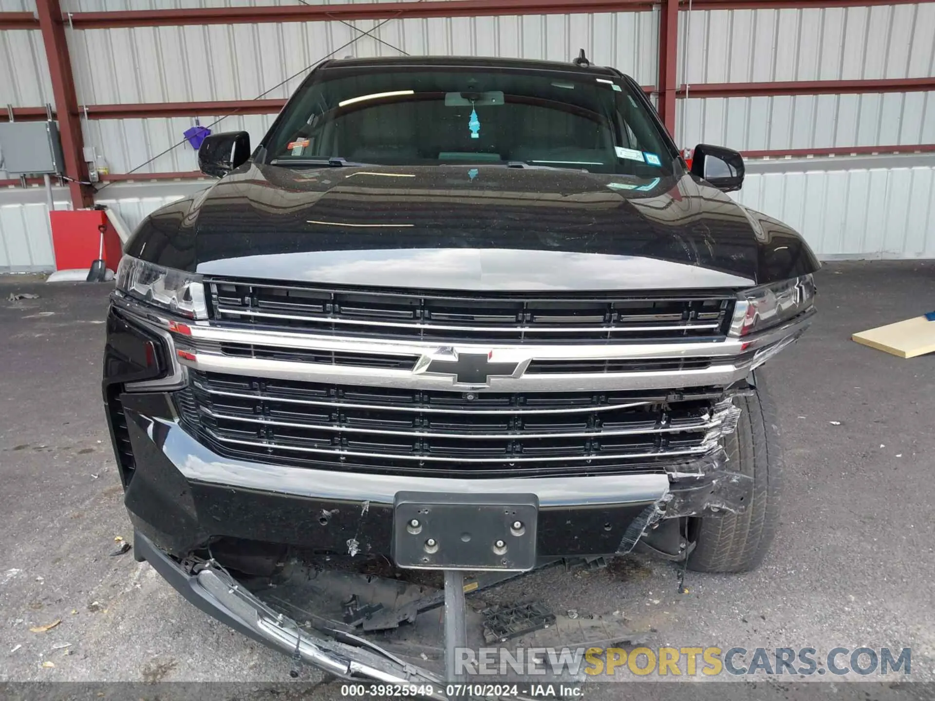 12 Photograph of a damaged car 1GNSKCKD2NR348977 CHEVROLET SUBURBAN 2022