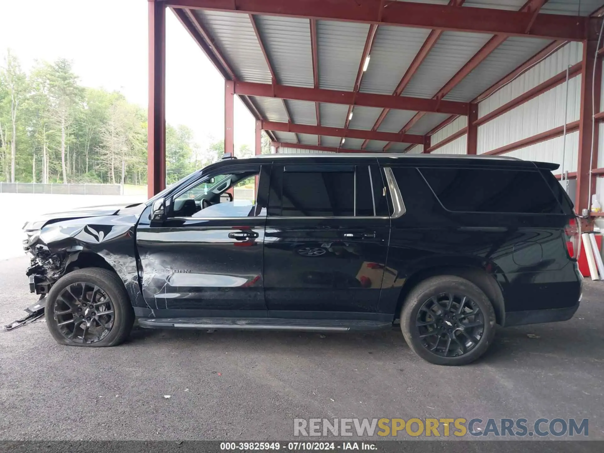 14 Photograph of a damaged car 1GNSKCKD2NR348977 CHEVROLET SUBURBAN 2022