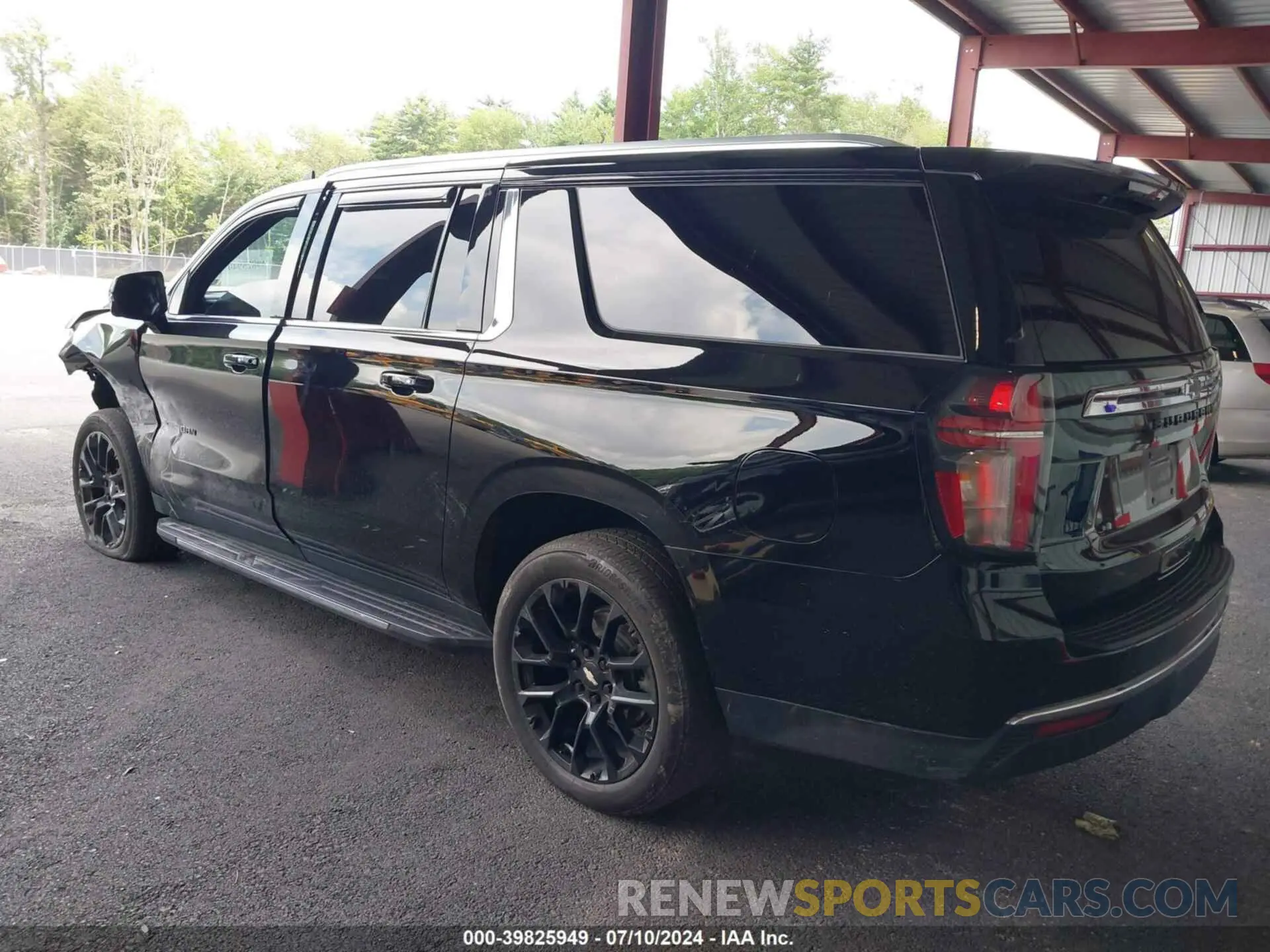 3 Photograph of a damaged car 1GNSKCKD2NR348977 CHEVROLET SUBURBAN 2022