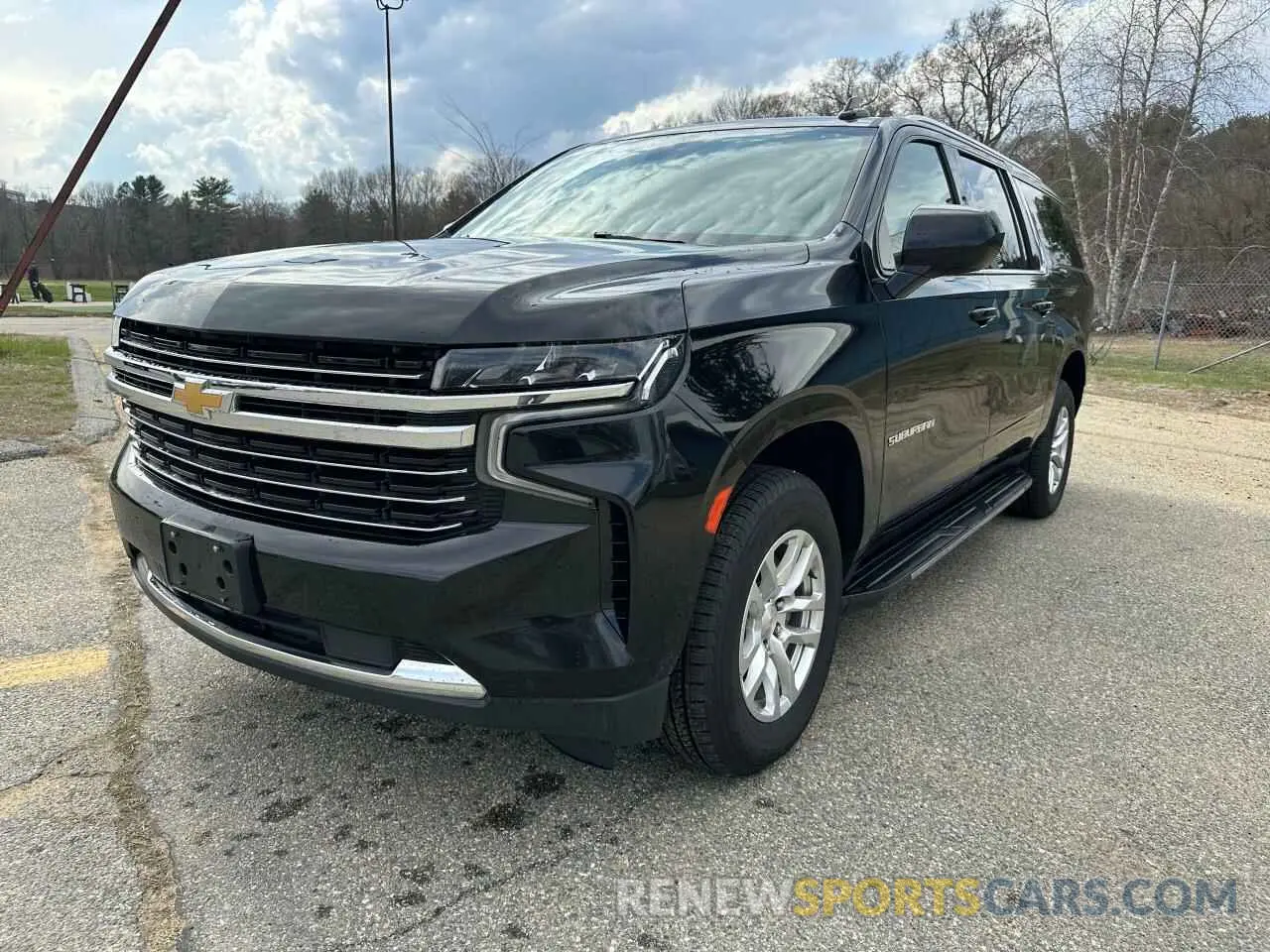 2 Photograph of a damaged car 1GNSKCKD6NR116169 CHEVROLET SUBURBAN 2022