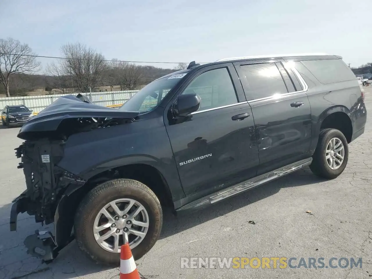 1 Photograph of a damaged car 1GNSKCKD8NR242551 CHEVROLET SUBURBAN 2022