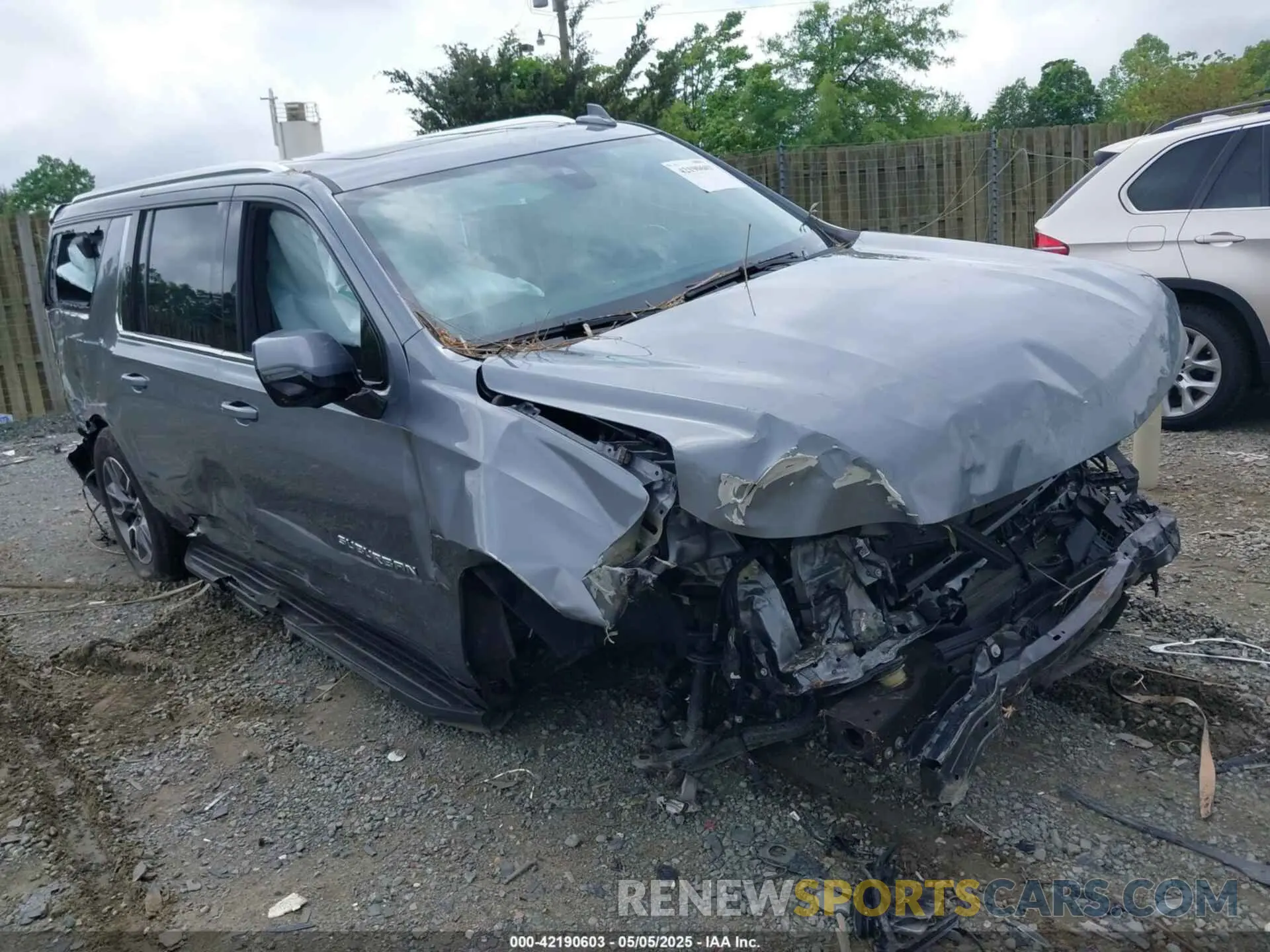 1 Photograph of a damaged car 1GNSKCKT0NR296269 CHEVROLET SUBURBAN 2022