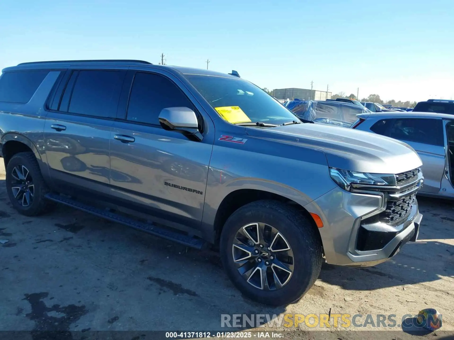 1 Photograph of a damaged car 1GNSKDKD3NR116992 CHEVROLET SUBURBAN 2022