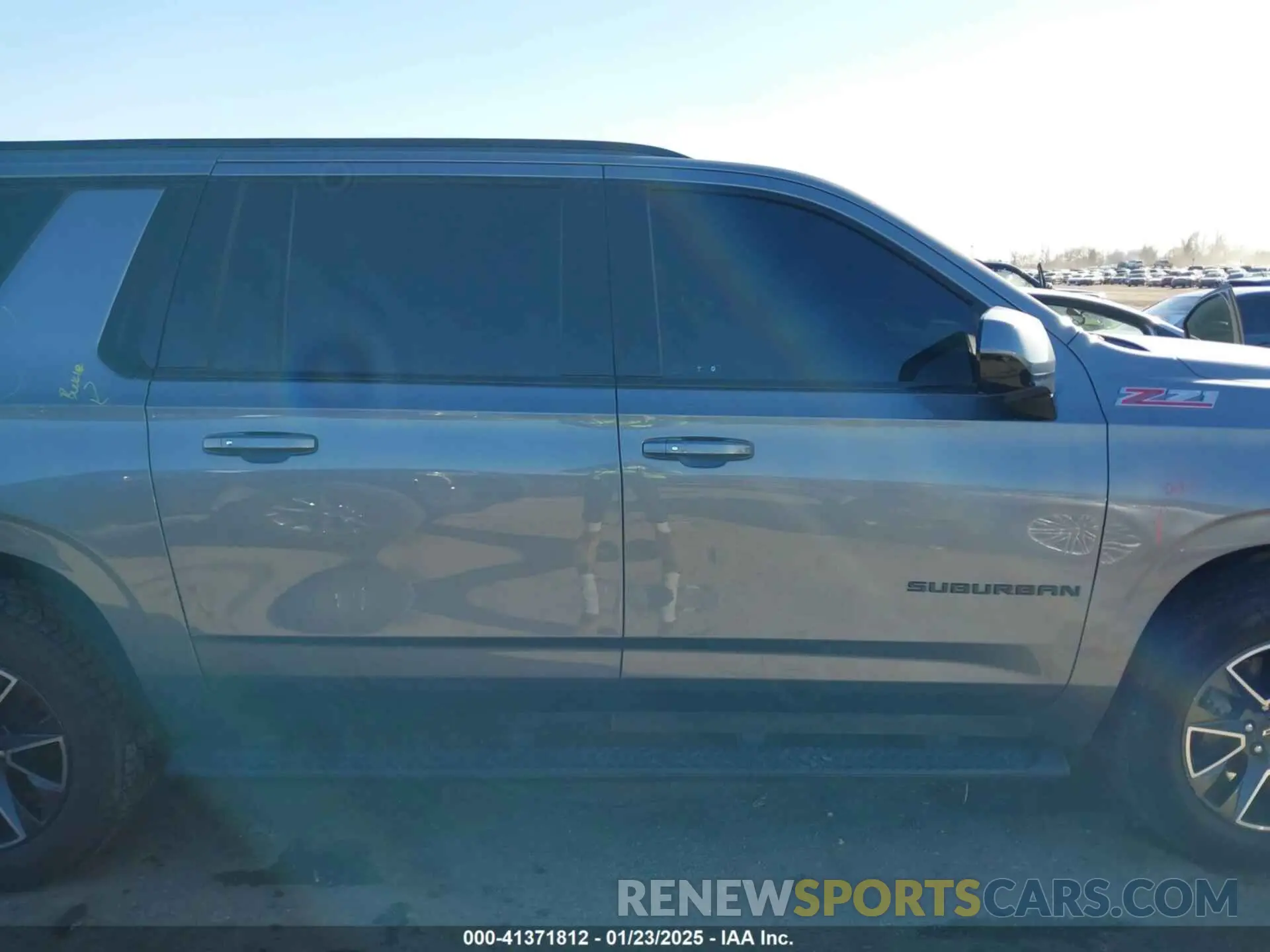 13 Photograph of a damaged car 1GNSKDKD3NR116992 CHEVROLET SUBURBAN 2022