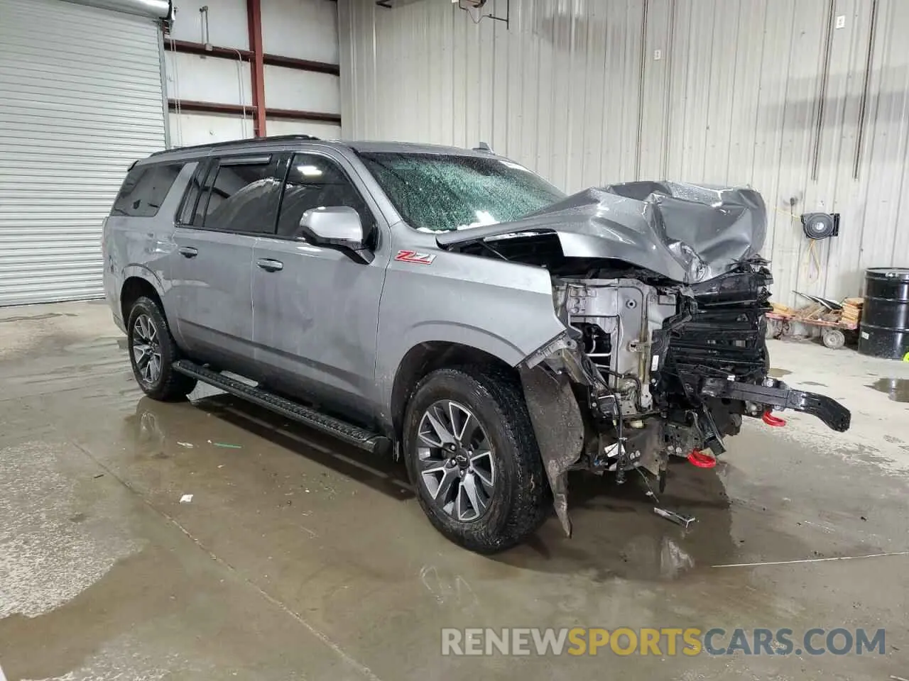 4 Photograph of a damaged car 1GNSKDKD3NR148101 CHEVROLET SUBURBAN 2022