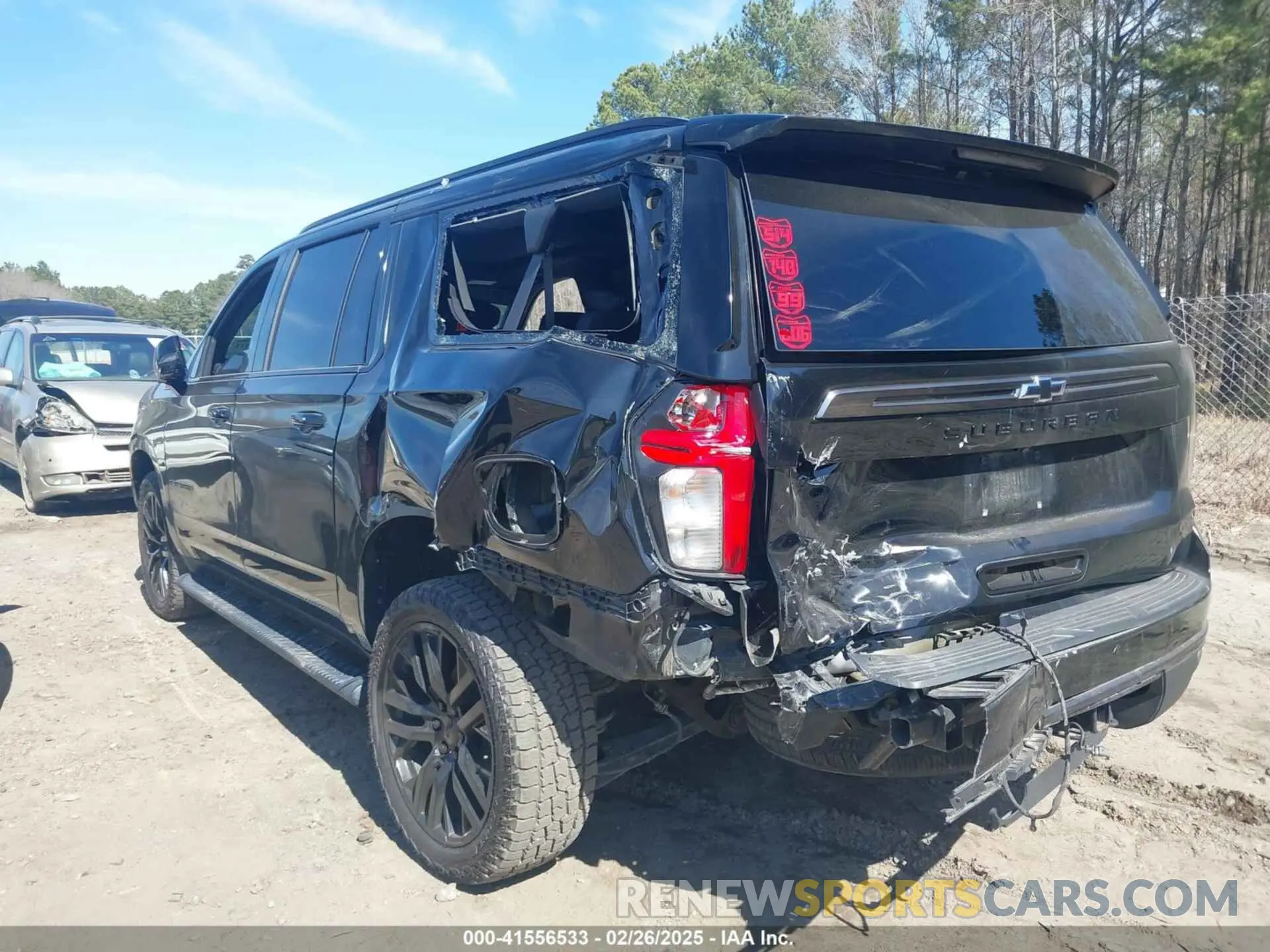 3 Photograph of a damaged car 1GNSKDKD5NR110949 CHEVROLET SUBURBAN 2022