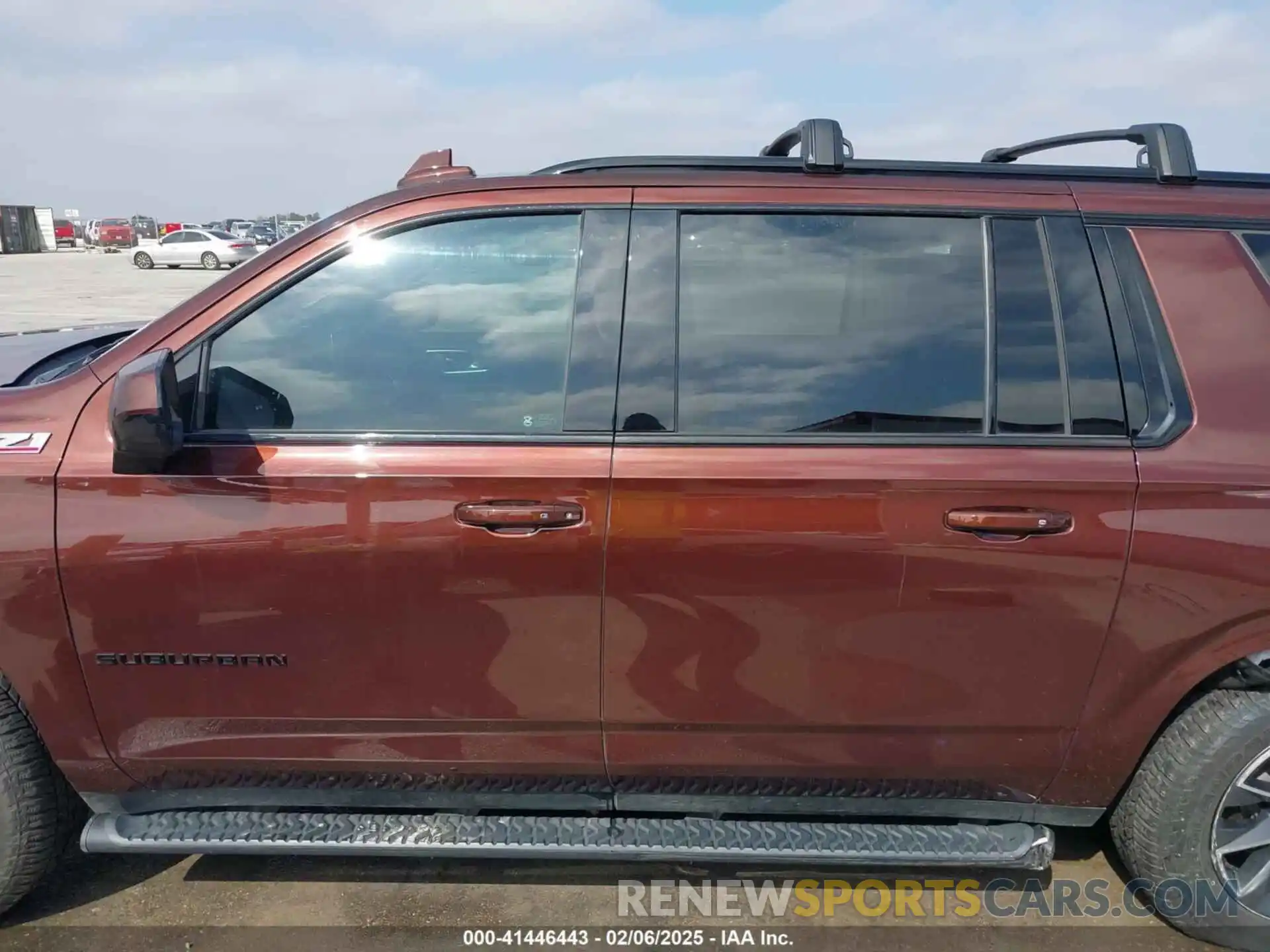 15 Photograph of a damaged car 1GNSKDKD6NR153339 CHEVROLET SUBURBAN 2022