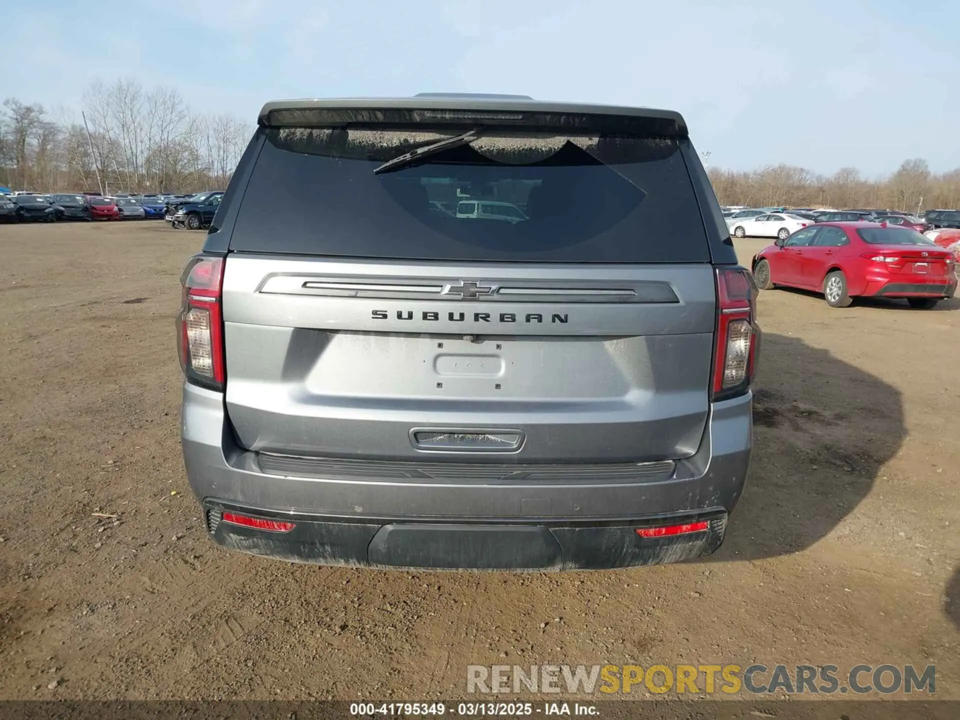 16 Photograph of a damaged car 1GNSKDKD6NR327345 CHEVROLET SUBURBAN 2022