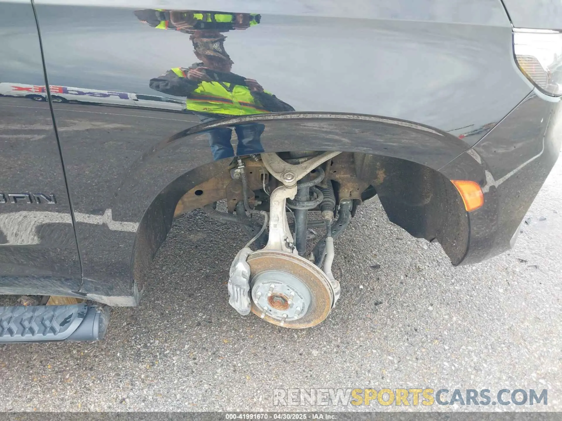 6 Photograph of a damaged car 1GNSKDKD7NR151681 CHEVROLET SUBURBAN 2022
