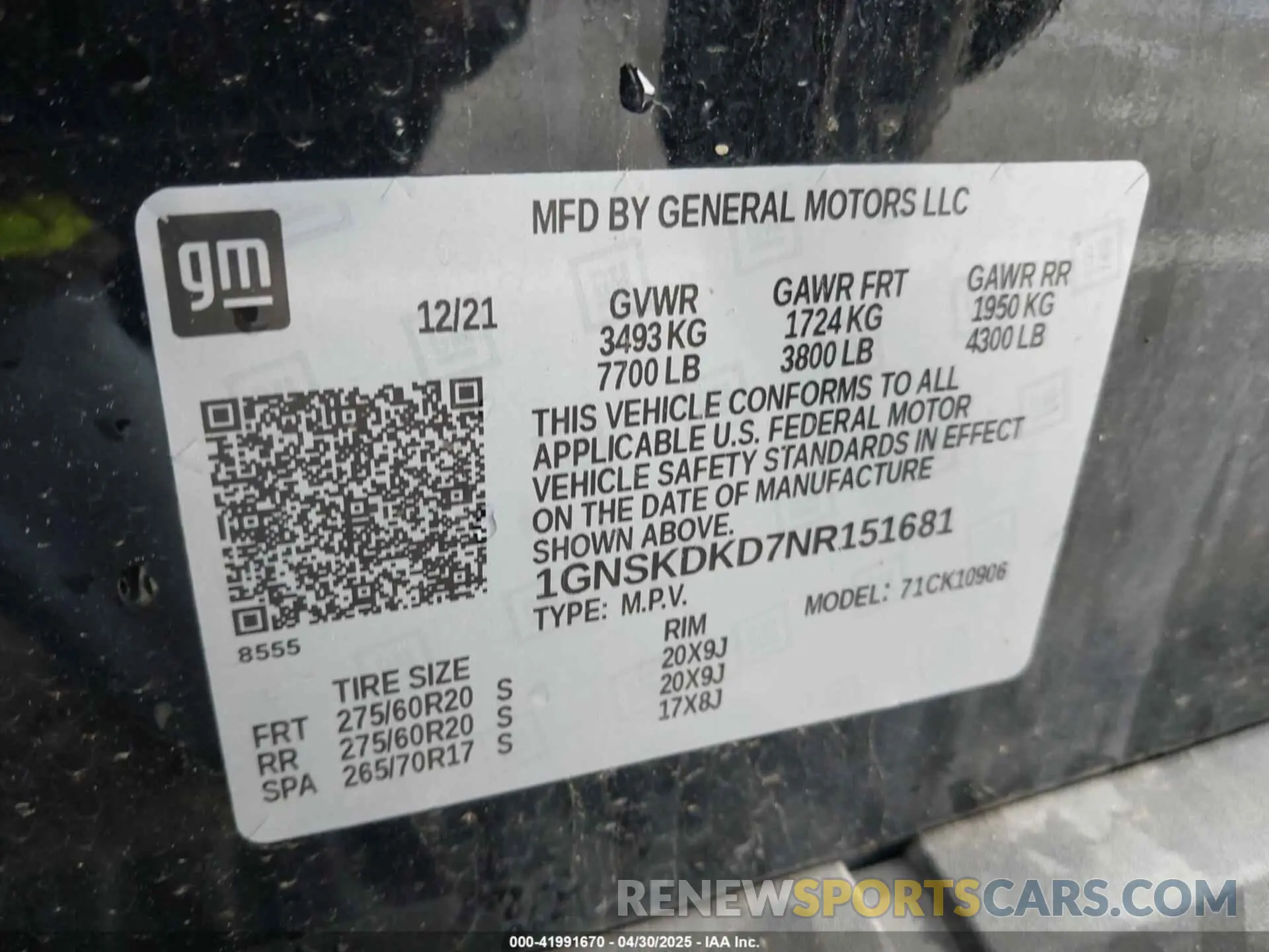 9 Photograph of a damaged car 1GNSKDKD7NR151681 CHEVROLET SUBURBAN 2022