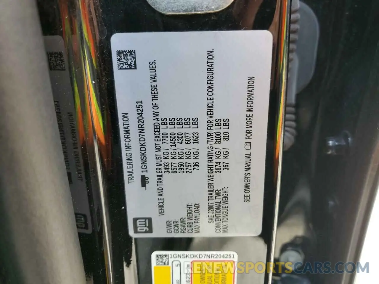12 Photograph of a damaged car 1GNSKDKD7NR204251 CHEVROLET SUBURBAN 2022