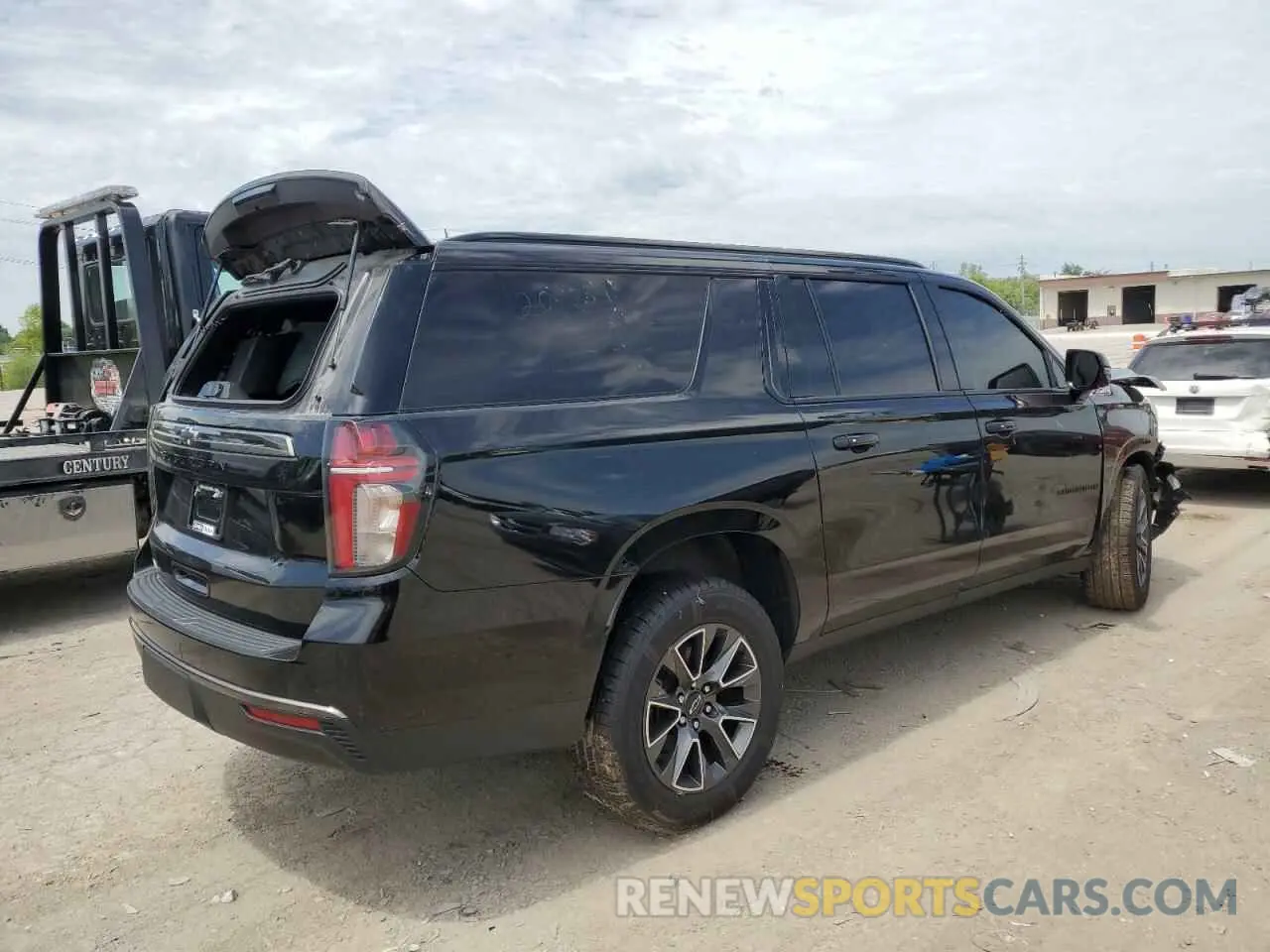 3 Photograph of a damaged car 1GNSKDKD7NR204251 CHEVROLET SUBURBAN 2022