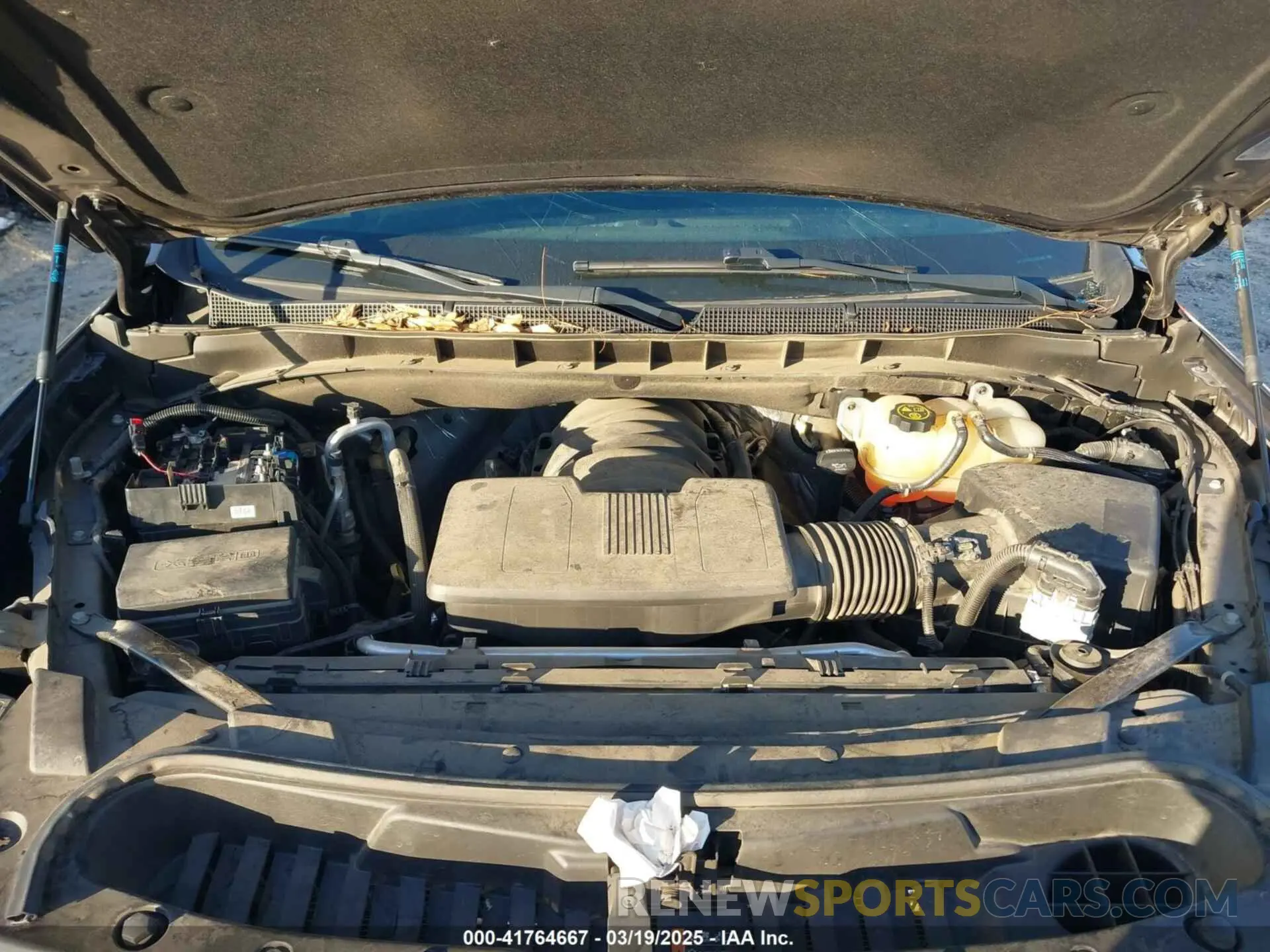 10 Photograph of a damaged car 1GNSKDKL2NR337801 CHEVROLET SUBURBAN 2022