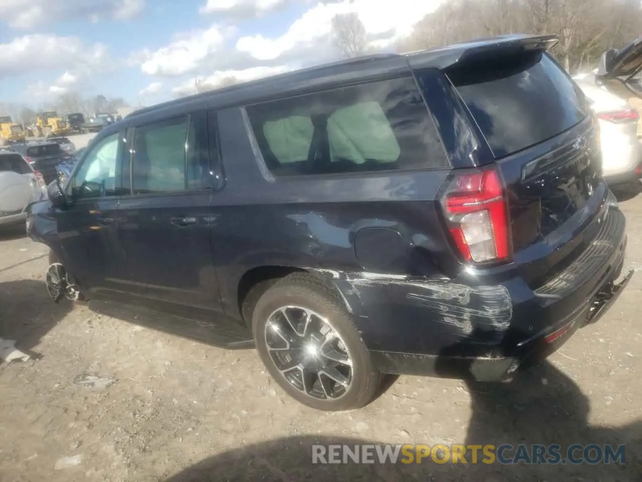 2 Photograph of a damaged car 1GNSKEKD4NR303096 CHEVROLET SUBURBAN 2022