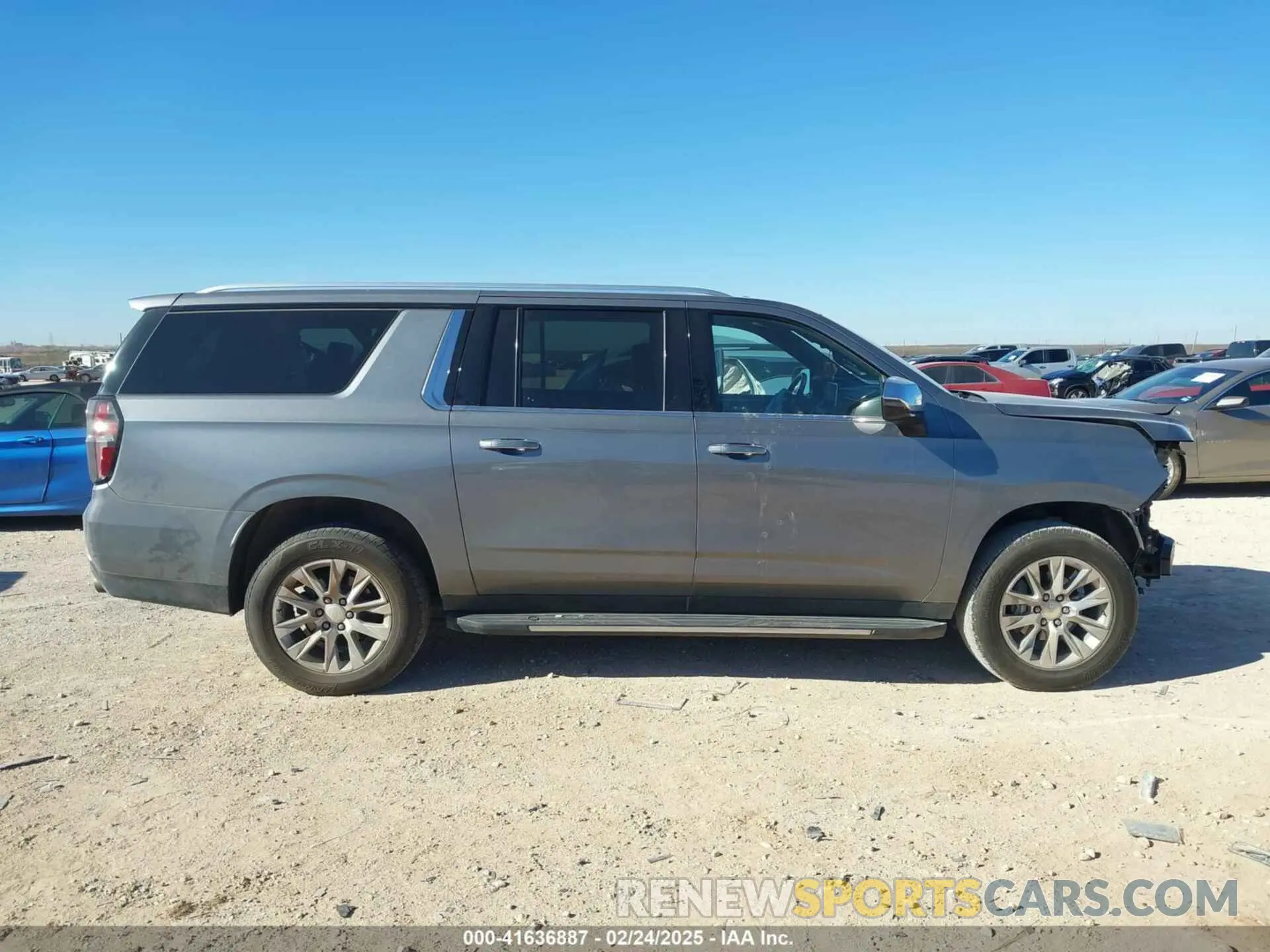 14 Photograph of a damaged car 1GNSKFKD0NR185277 CHEVROLET SUBURBAN 2022