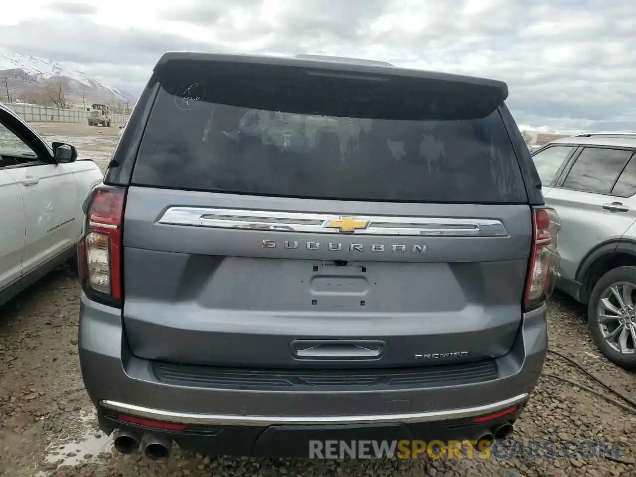 6 Photograph of a damaged car 1GNSKFKD4NR232178 CHEVROLET SUBURBAN 2022