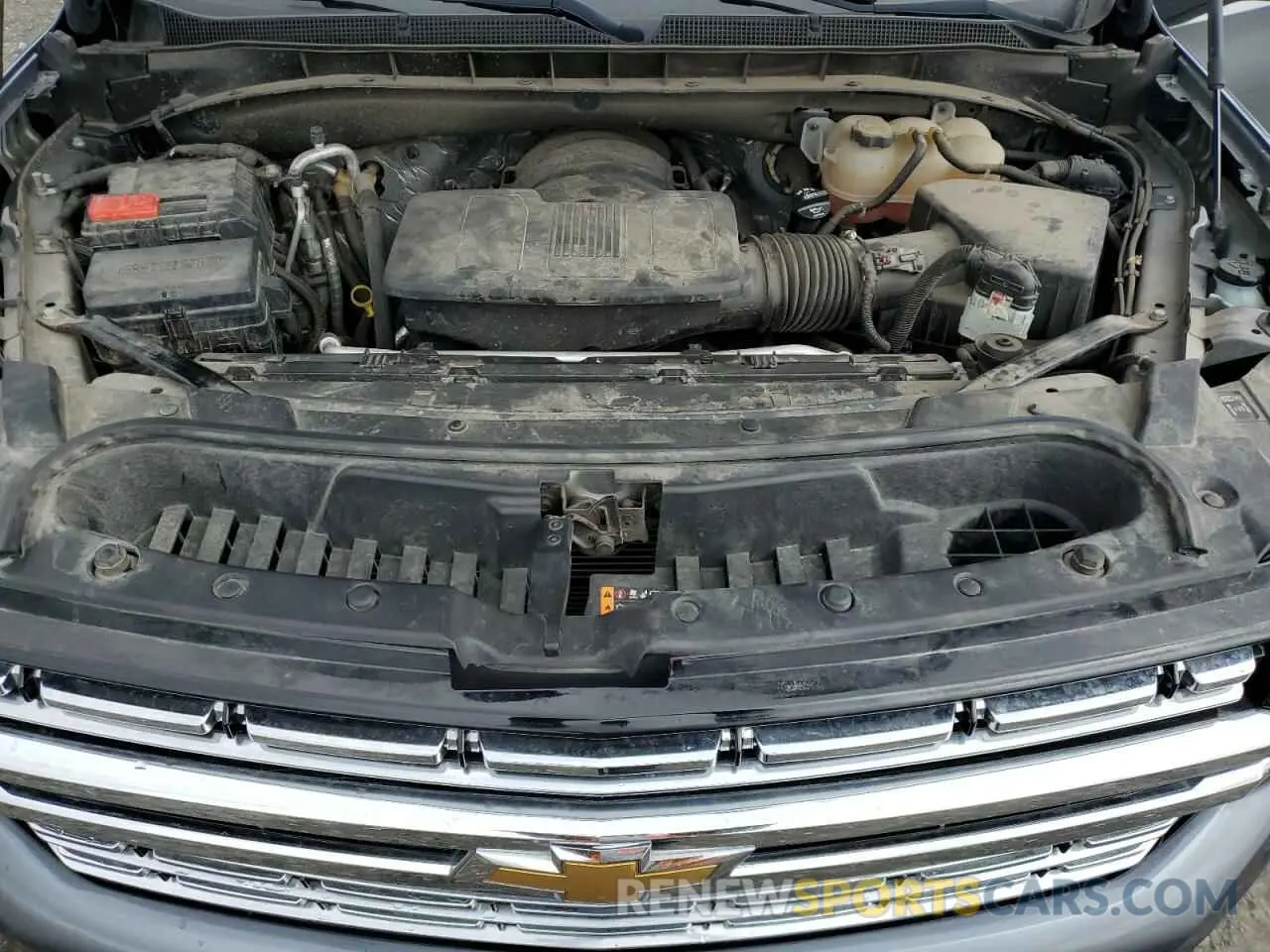 12 Photograph of a damaged car 1GNSKFKDXNR229883 CHEVROLET SUBURBAN 2022