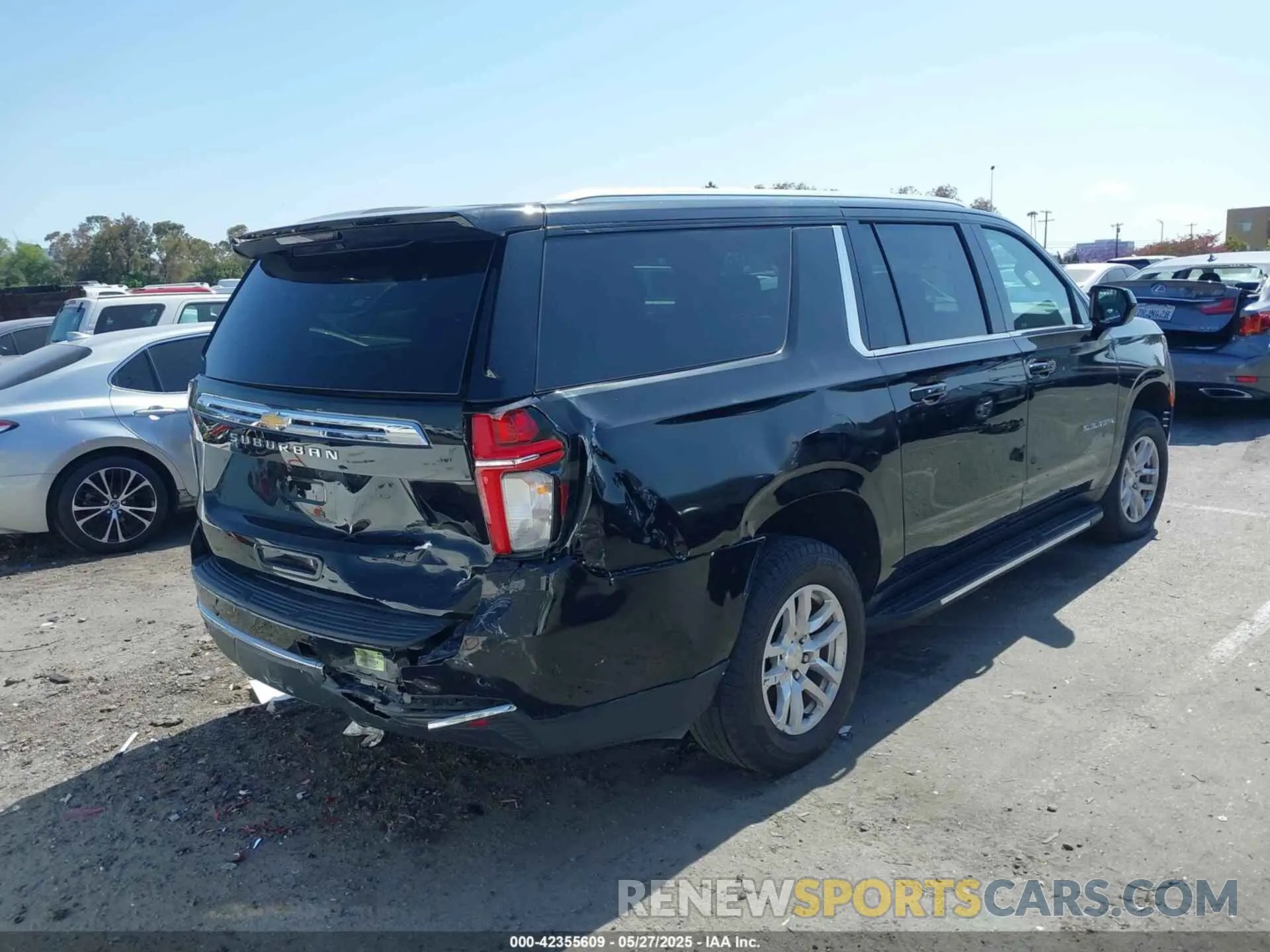 4 Photograph of a damaged car 1GNSCBKD0PR160761 CHEVROLET SUBURBAN 2023