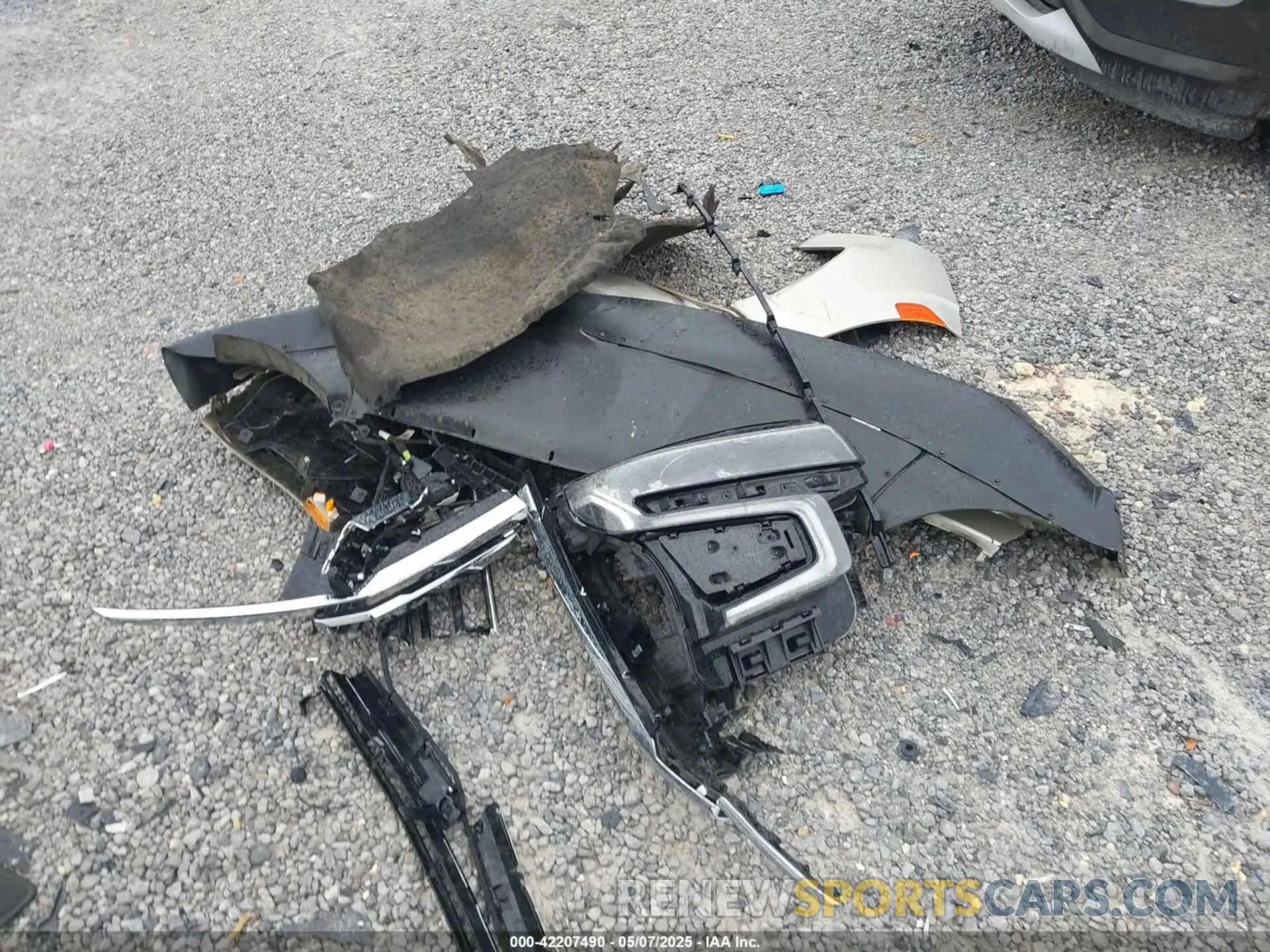 11 Photograph of a damaged car 1GNSCCKD2PR170276 CHEVROLET SUBURBAN 2023