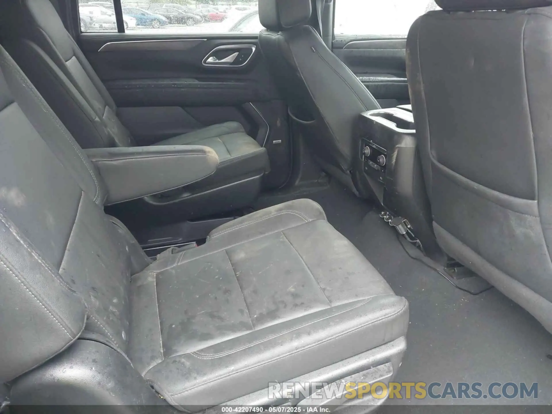 8 Photograph of a damaged car 1GNSCCKD2PR170276 CHEVROLET SUBURBAN 2023