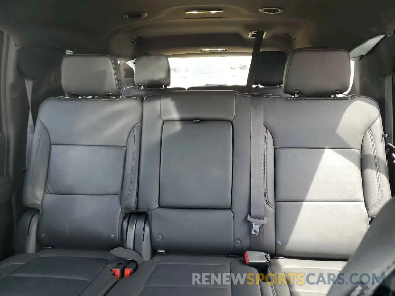 10 Photograph of a damaged car 1GNSCCKD3PR320072 CHEVROLET SUBURBAN 2023