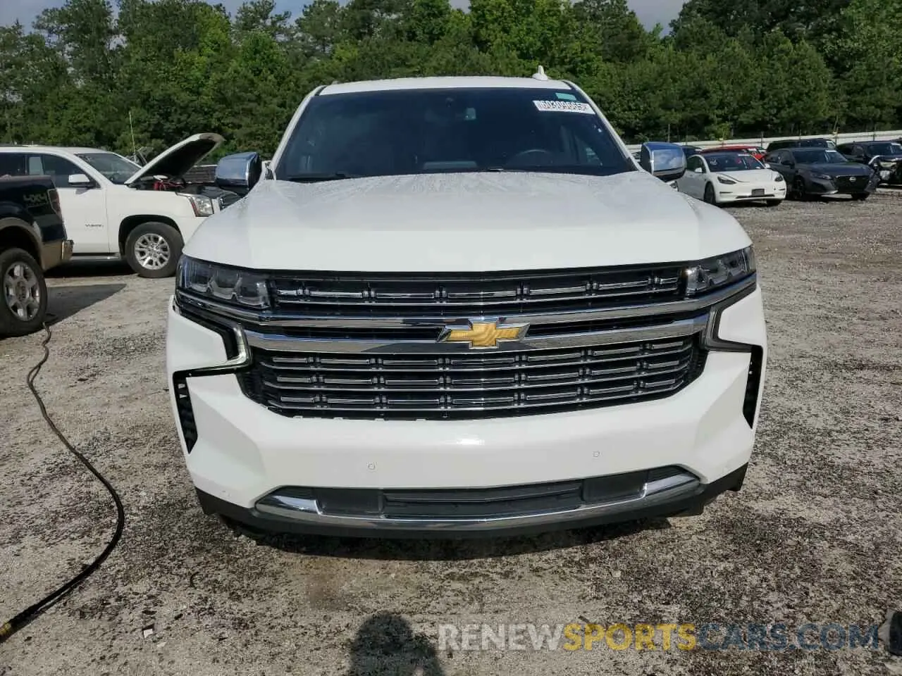 5 Photograph of a damaged car 1GNSCFKD0PR504435 CHEVROLET SUBURBAN 2023