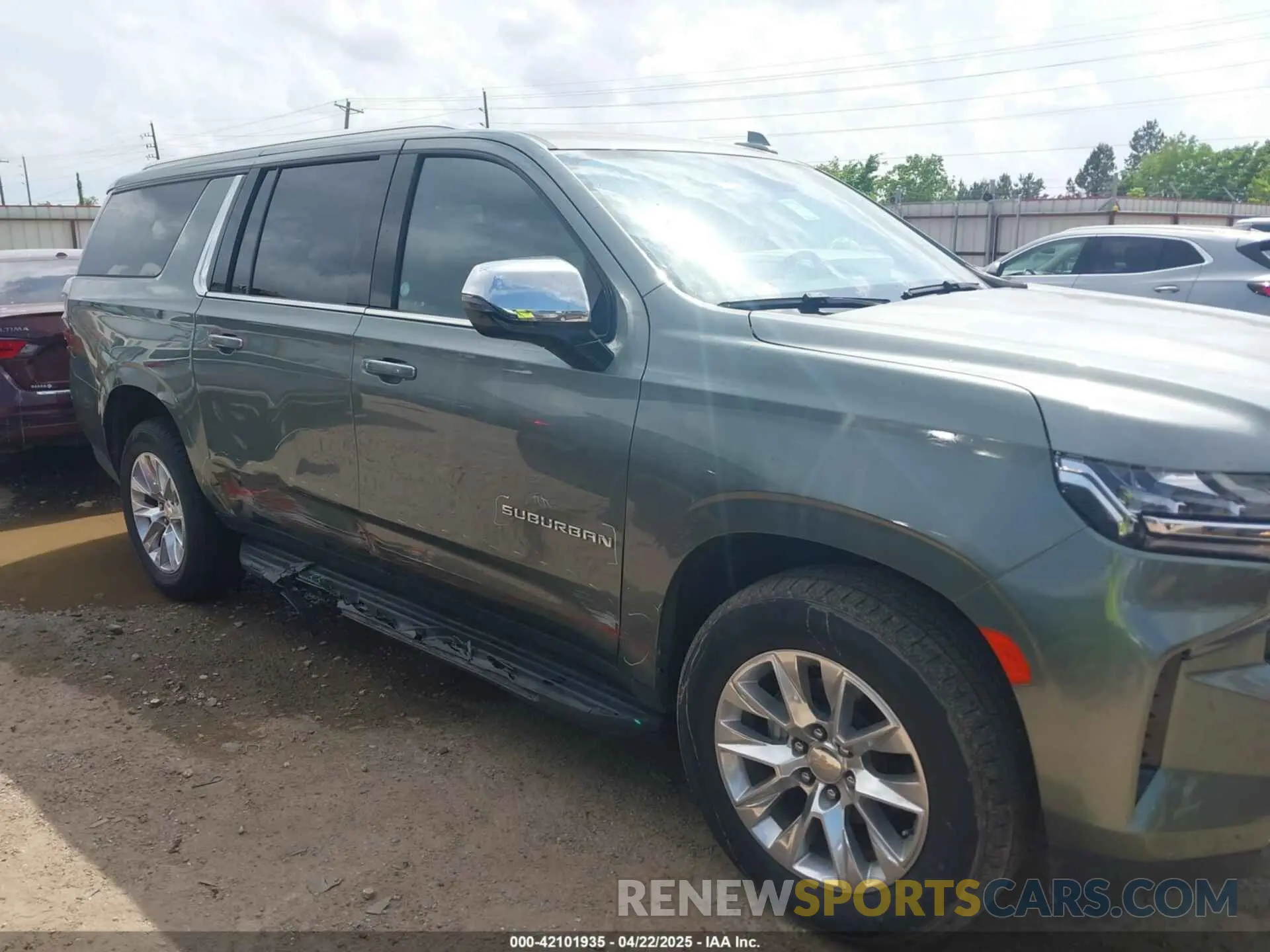 13 Photograph of a damaged car 1GNSCFKD6PR393843 CHEVROLET SUBURBAN 2023